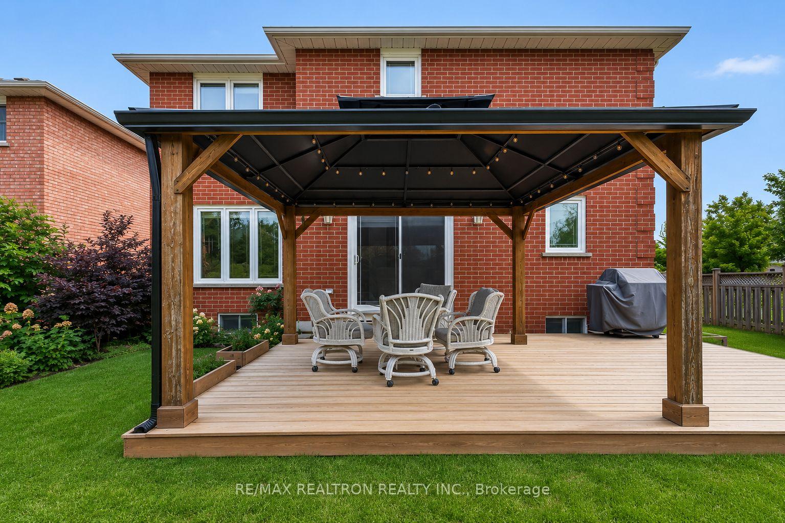 Photo 39 of 38 Zucchet Court, Vaughan, East Woodbridge — HOMEH