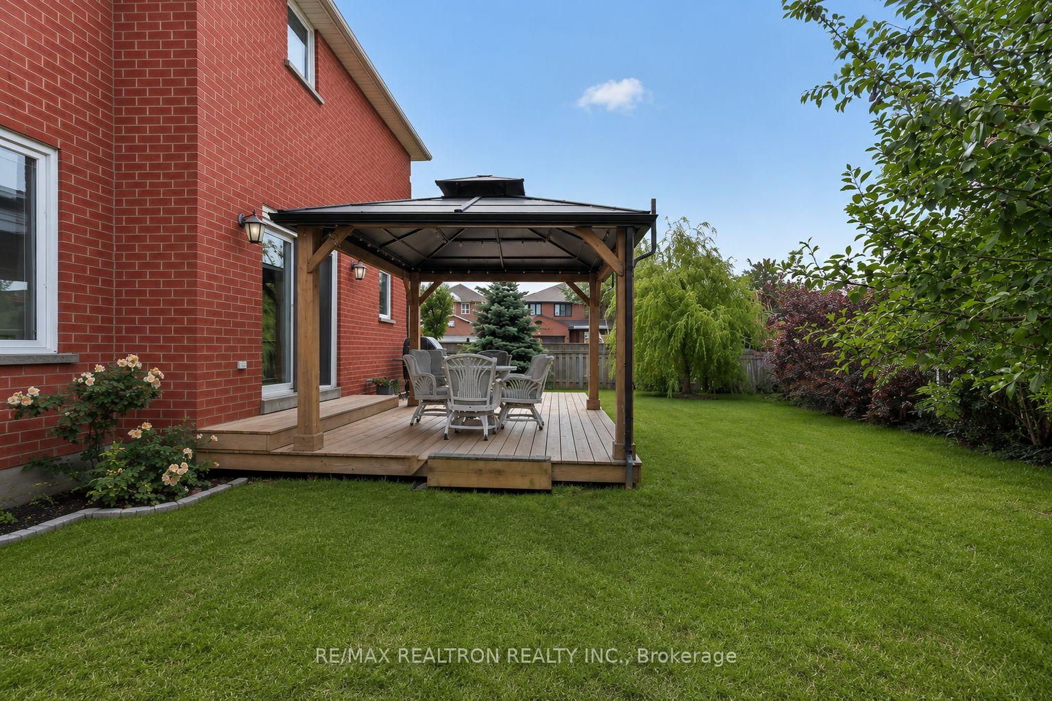 Photo 41 of 38 Zucchet Court, Vaughan, East Woodbridge — HOMEH