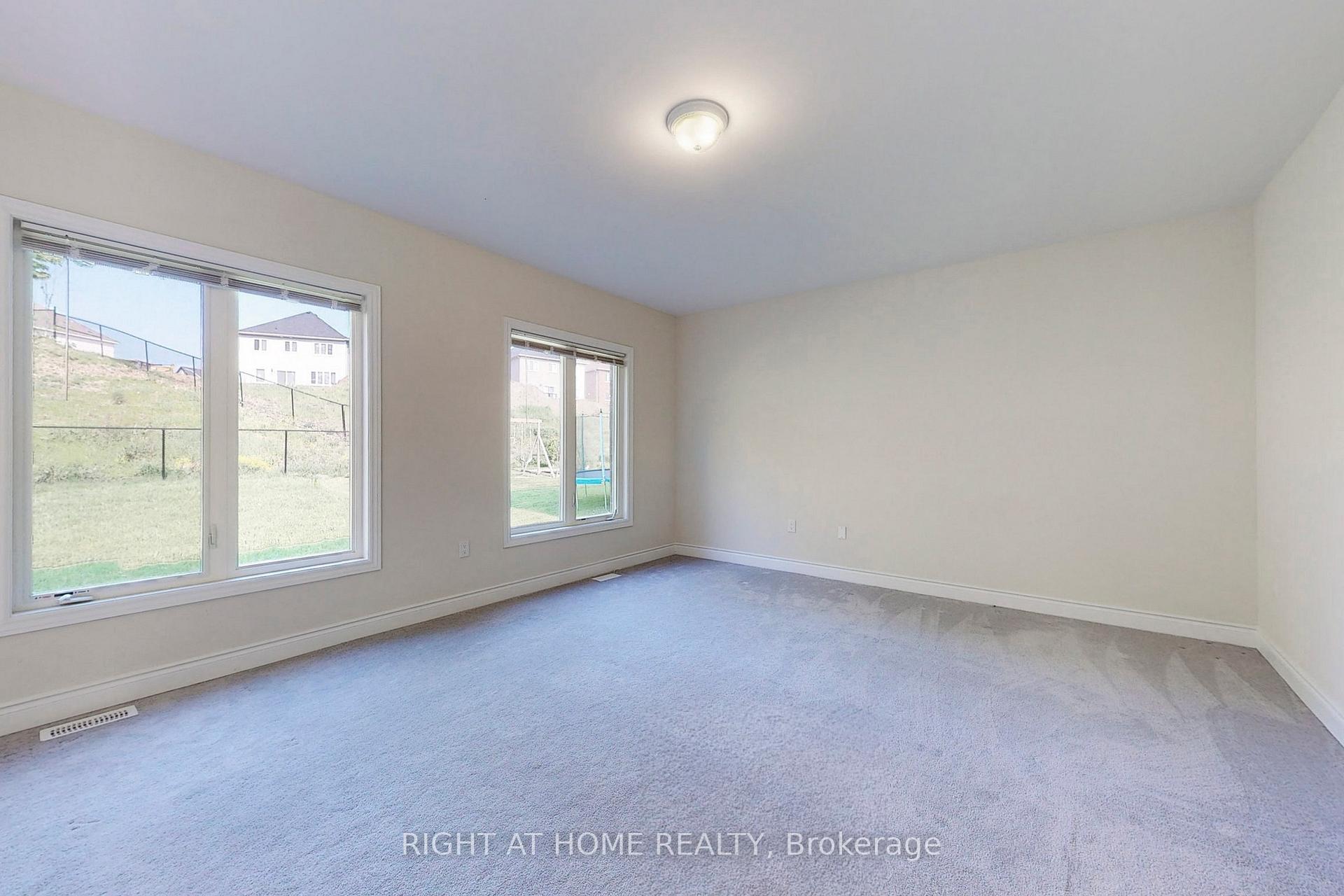 Photo 2 of 3092 Monarch Drive, Orillia — HOMEH