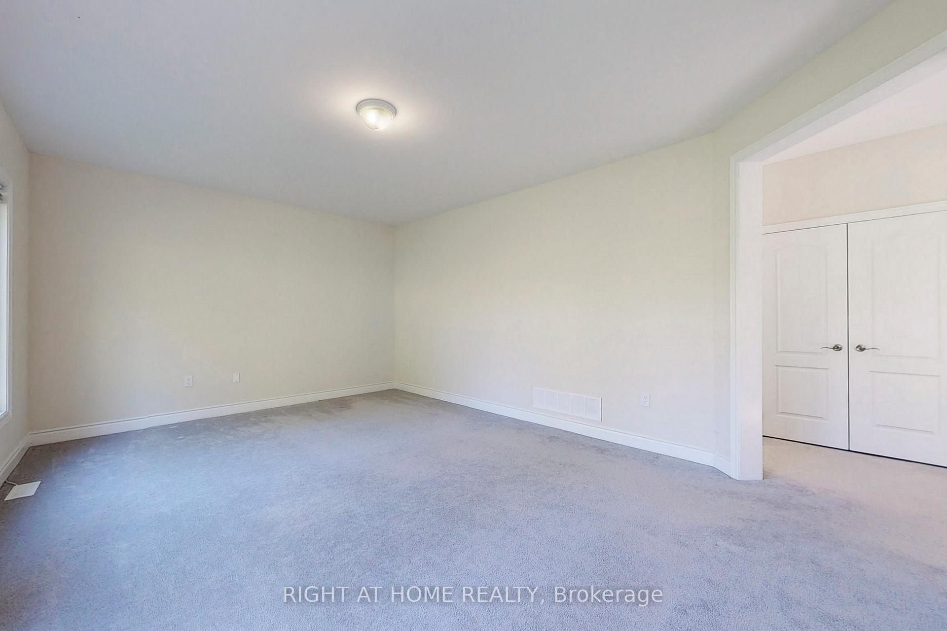 Photo 3 of 3092 Monarch Drive, Orillia — HOMEH