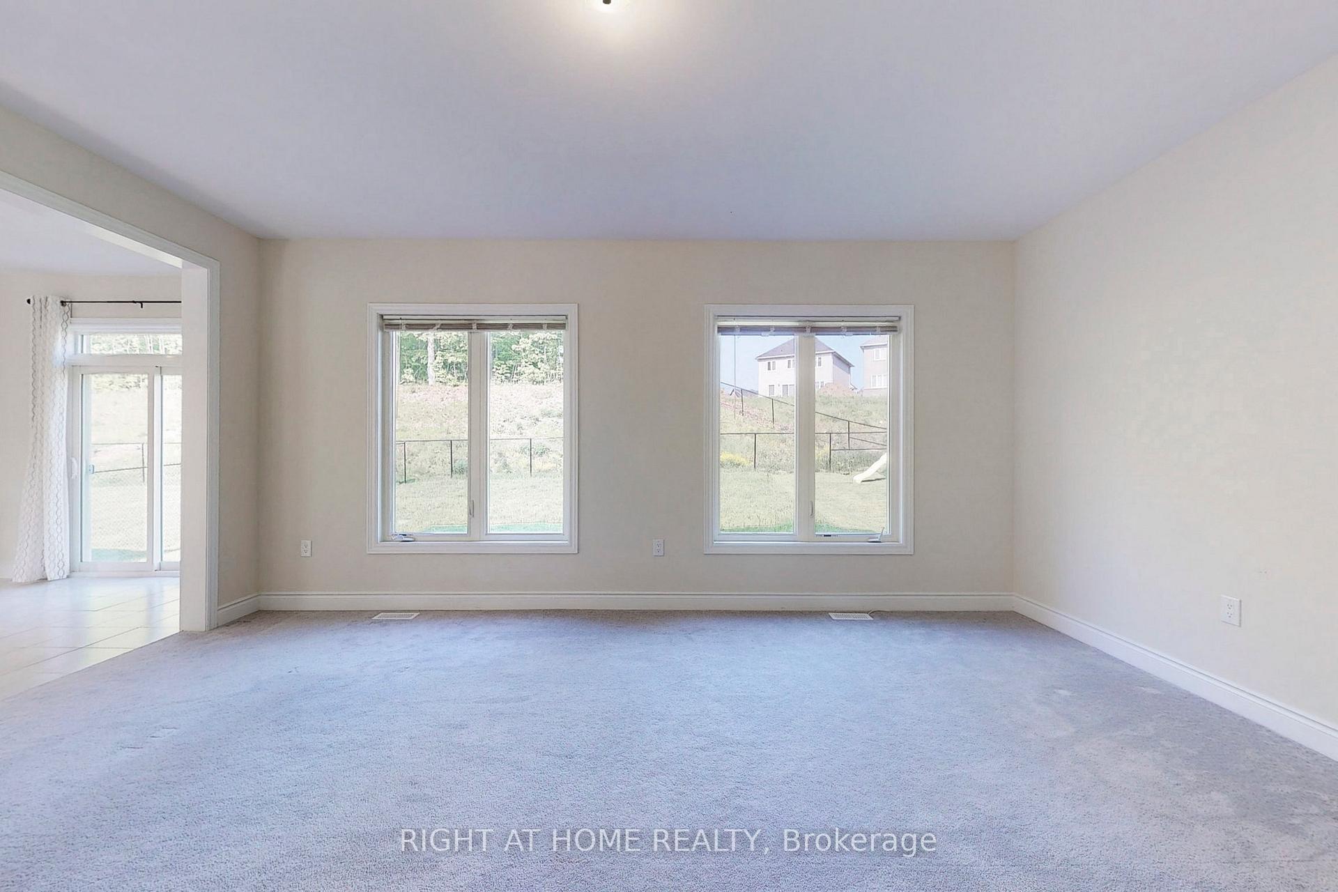 Photo 4 of 3092 Monarch Drive, Orillia — HOMEH