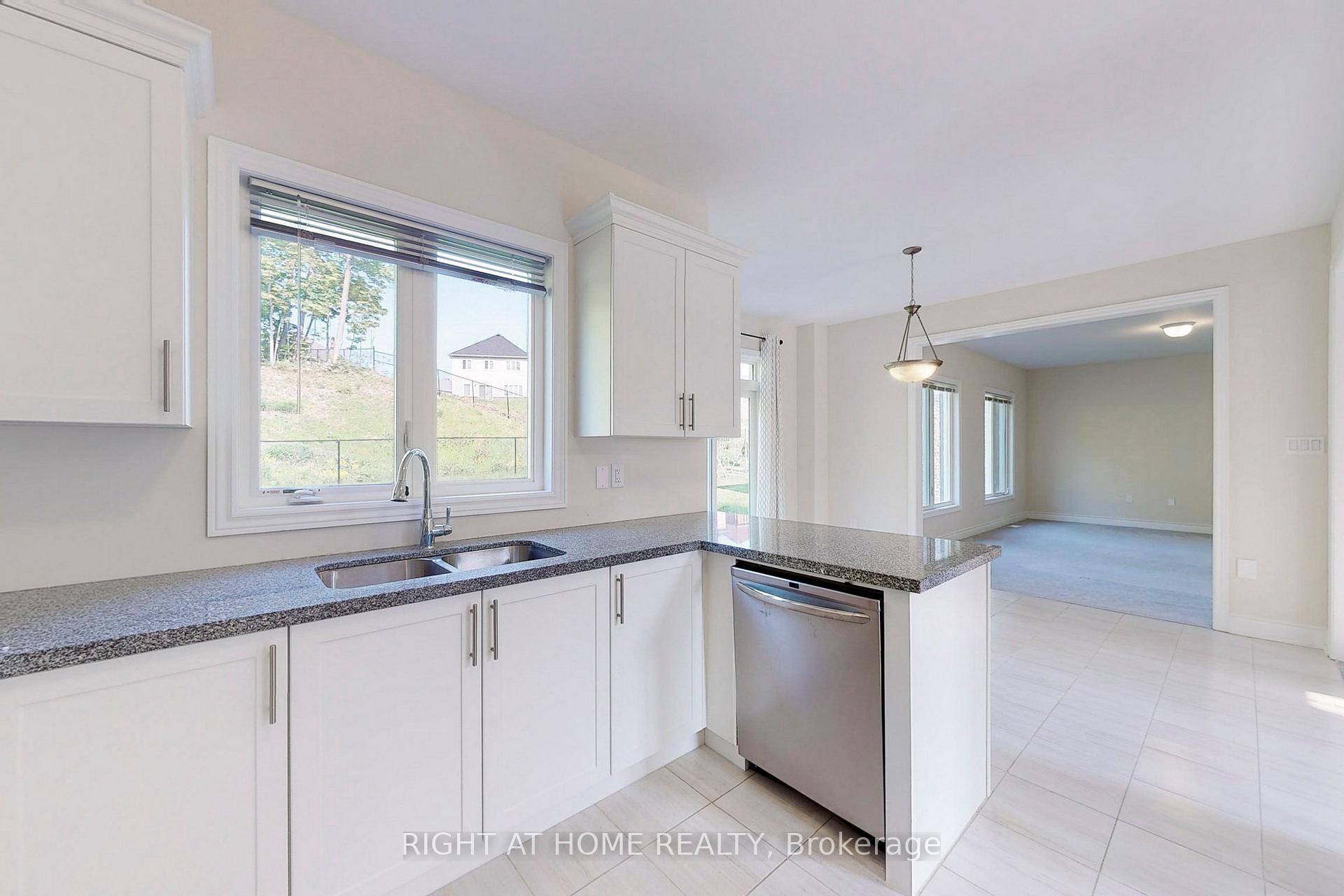 Photo 11 of 3092 Monarch Drive, Orillia — HOMEH