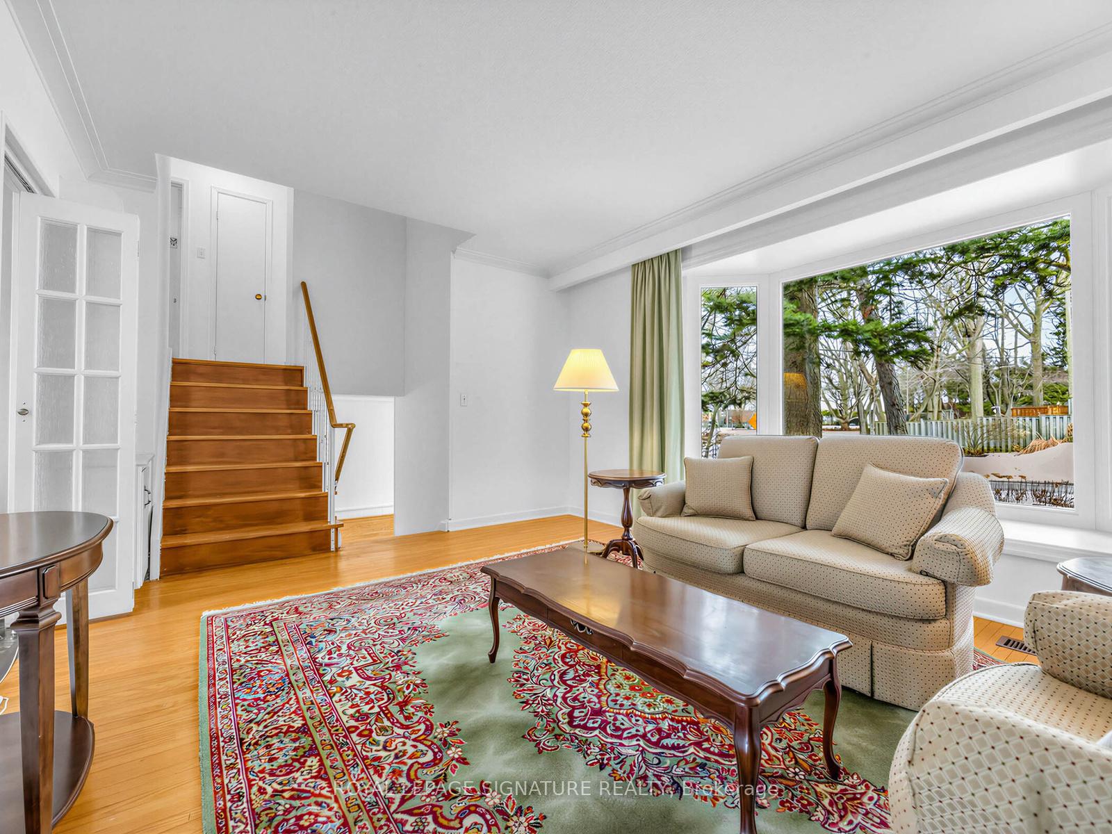 Photo 7 of 145 Drakefield Road, Markham, Bullock — HOMEH
