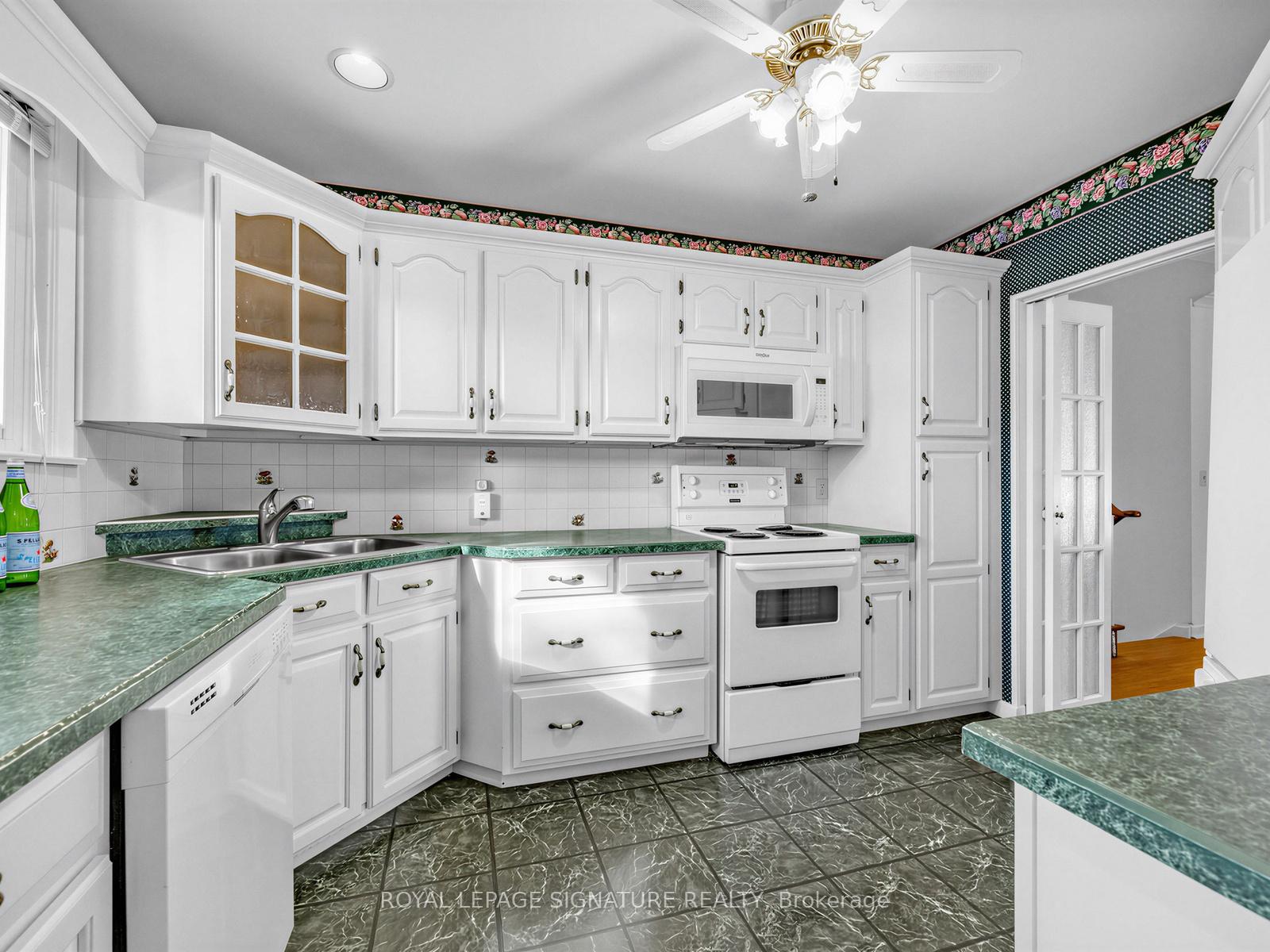 Photo 11 of 145 Drakefield Road, Markham, Bullock — HOMEH