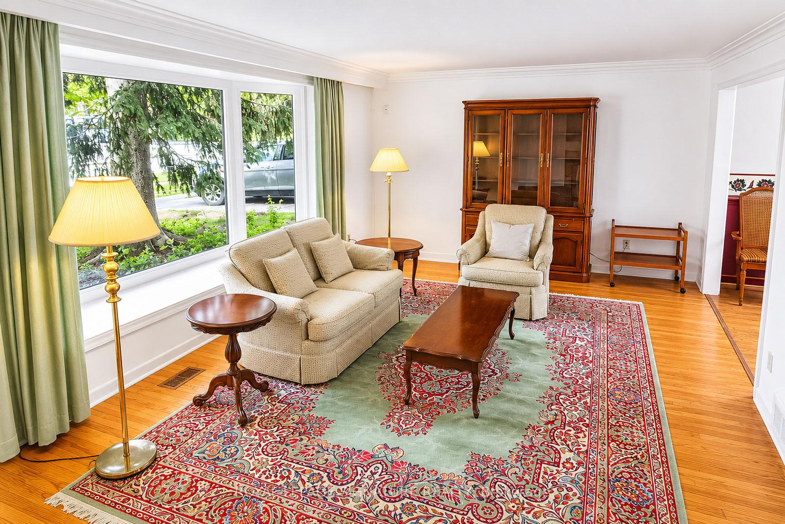 Photo 12 of 145 Drakefield Road, Markham, Bullock — HOMEH