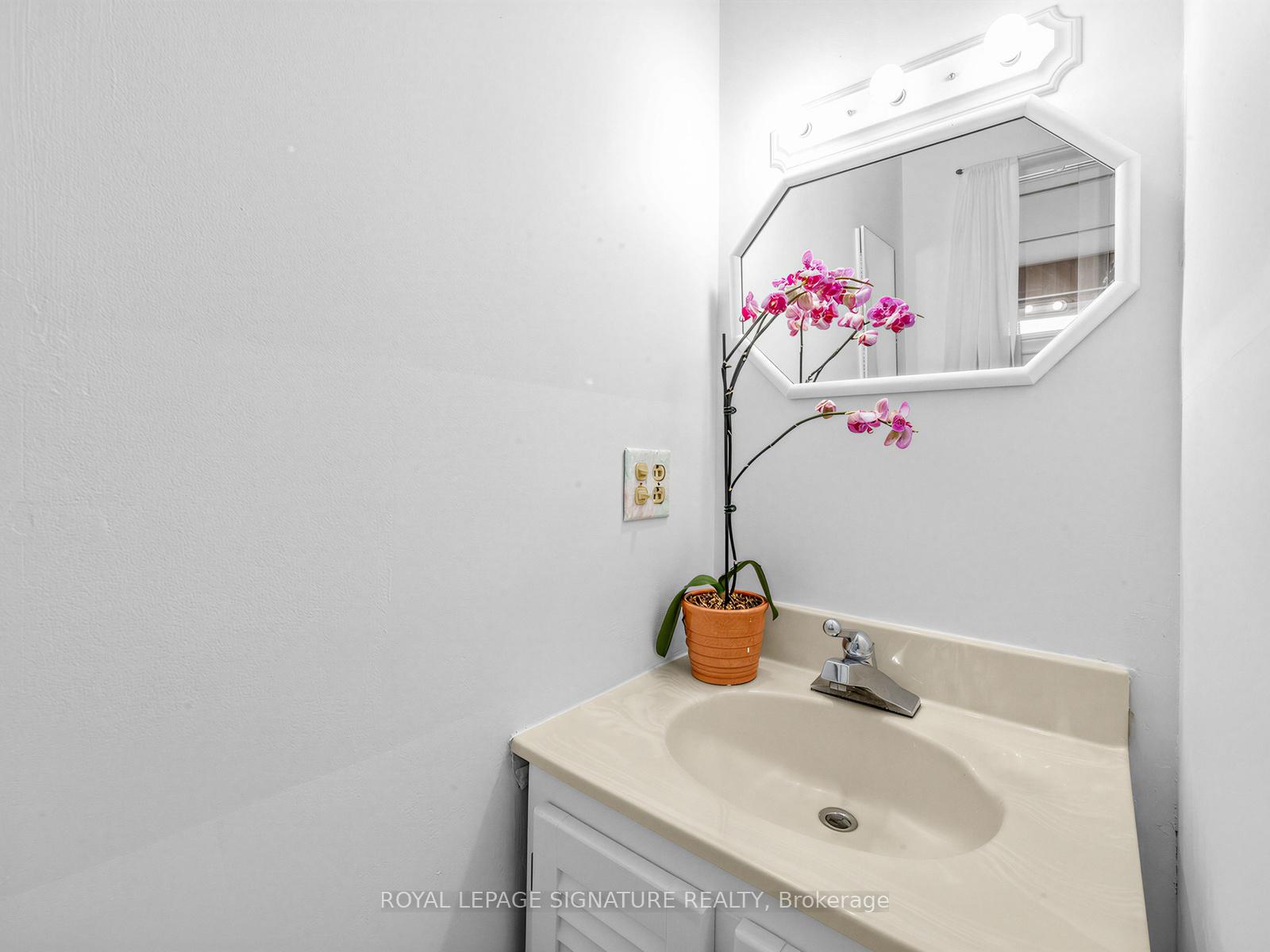 Photo 28 of 145 Drakefield Road, Markham, Bullock — HOMEH