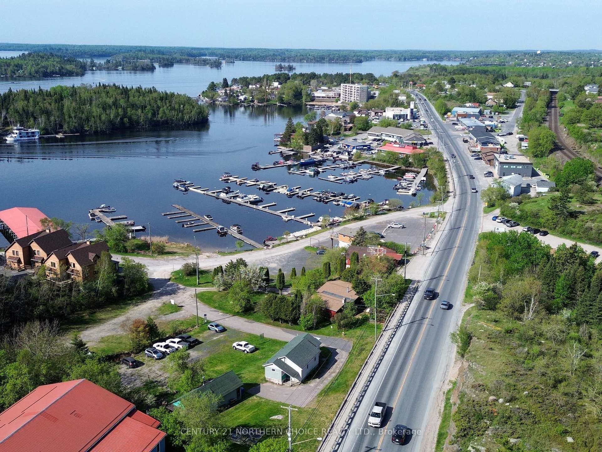 Photo 3 of 543 Lakeview Dr, Kenora, Norman — HOMEH
