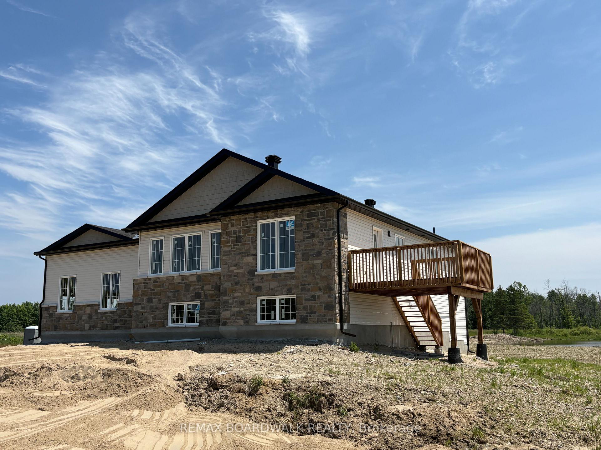 Photo 2 of 1765 Richmond Road, Beckwith, Beckwith Twp — HOMEH