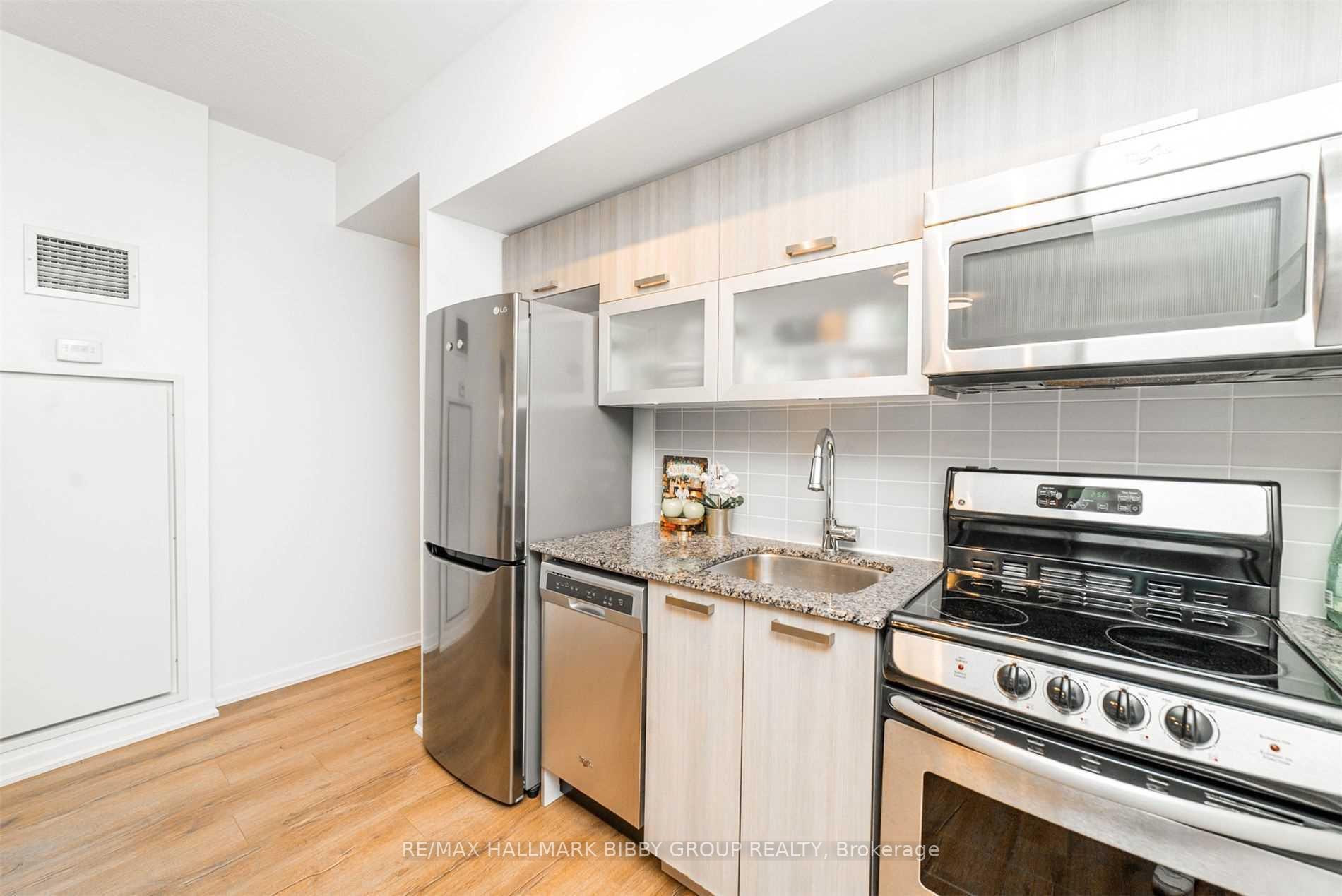 Photo 4 of Unit 622, 68 Abell Street, Toronto, Little Portugal — HOMEH