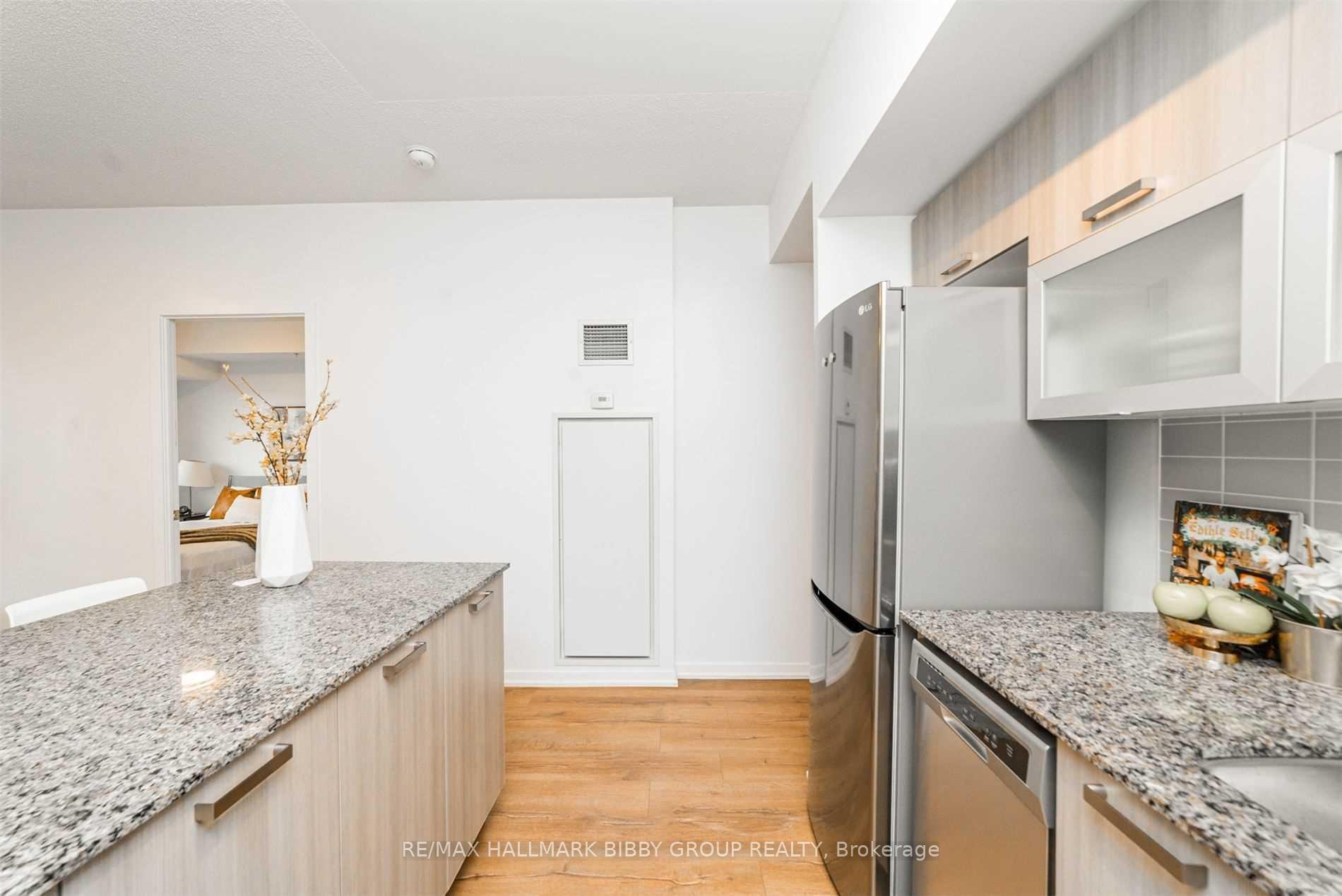 Photo 6 of Unit 622, 68 Abell Street, Toronto, Little Portugal — HOMEH