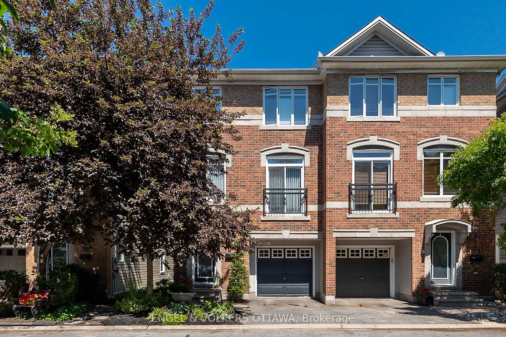 Photo 1 of 210 West Village Private, Ottawa, Westboro South — HOMEH