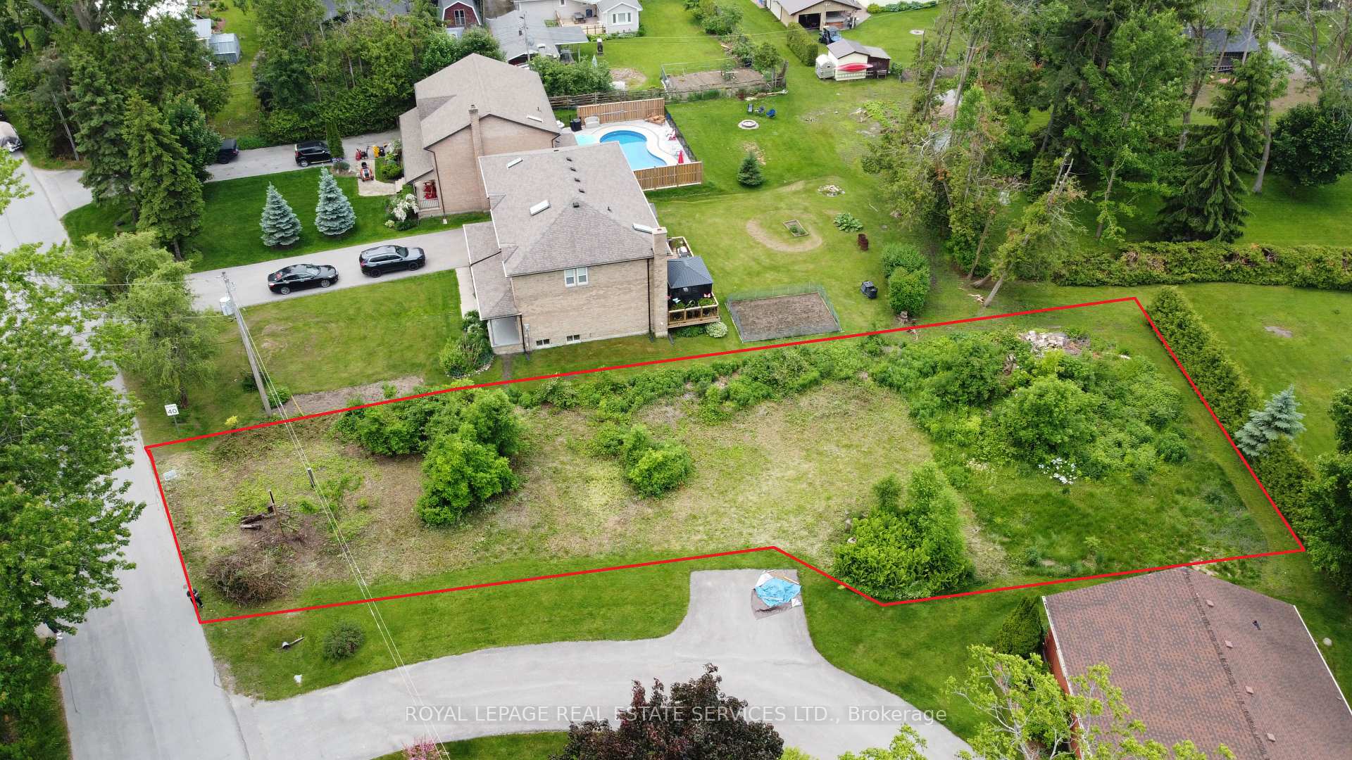 Photo 2 of 56 Parklawn Boulevard, Brock, Beaverton — HOMEH