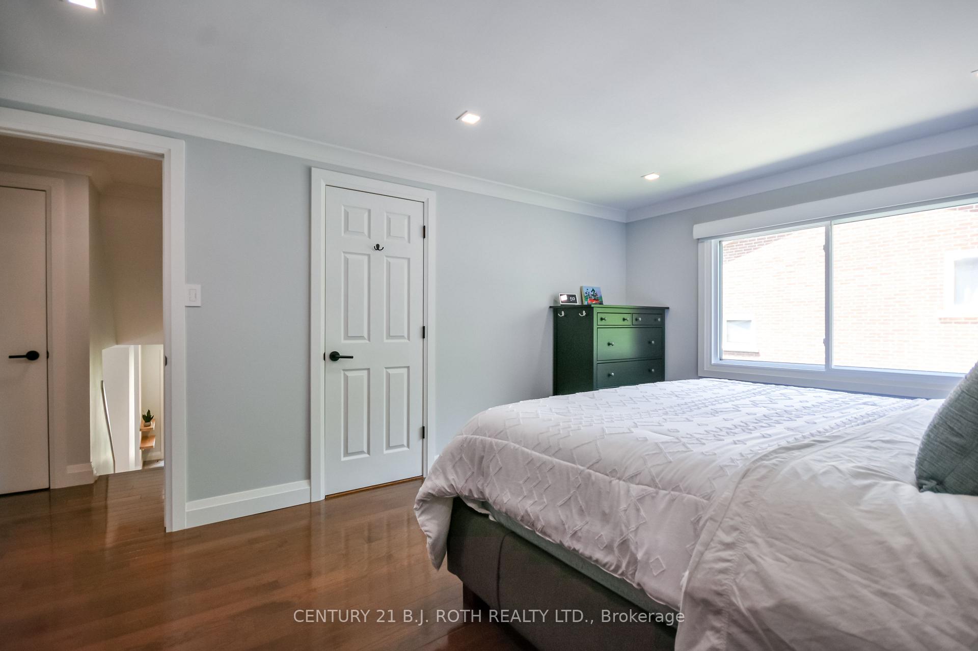Photo 19 of 31 Kingston Road, Newmarket, Bristol-London — HOMEH
