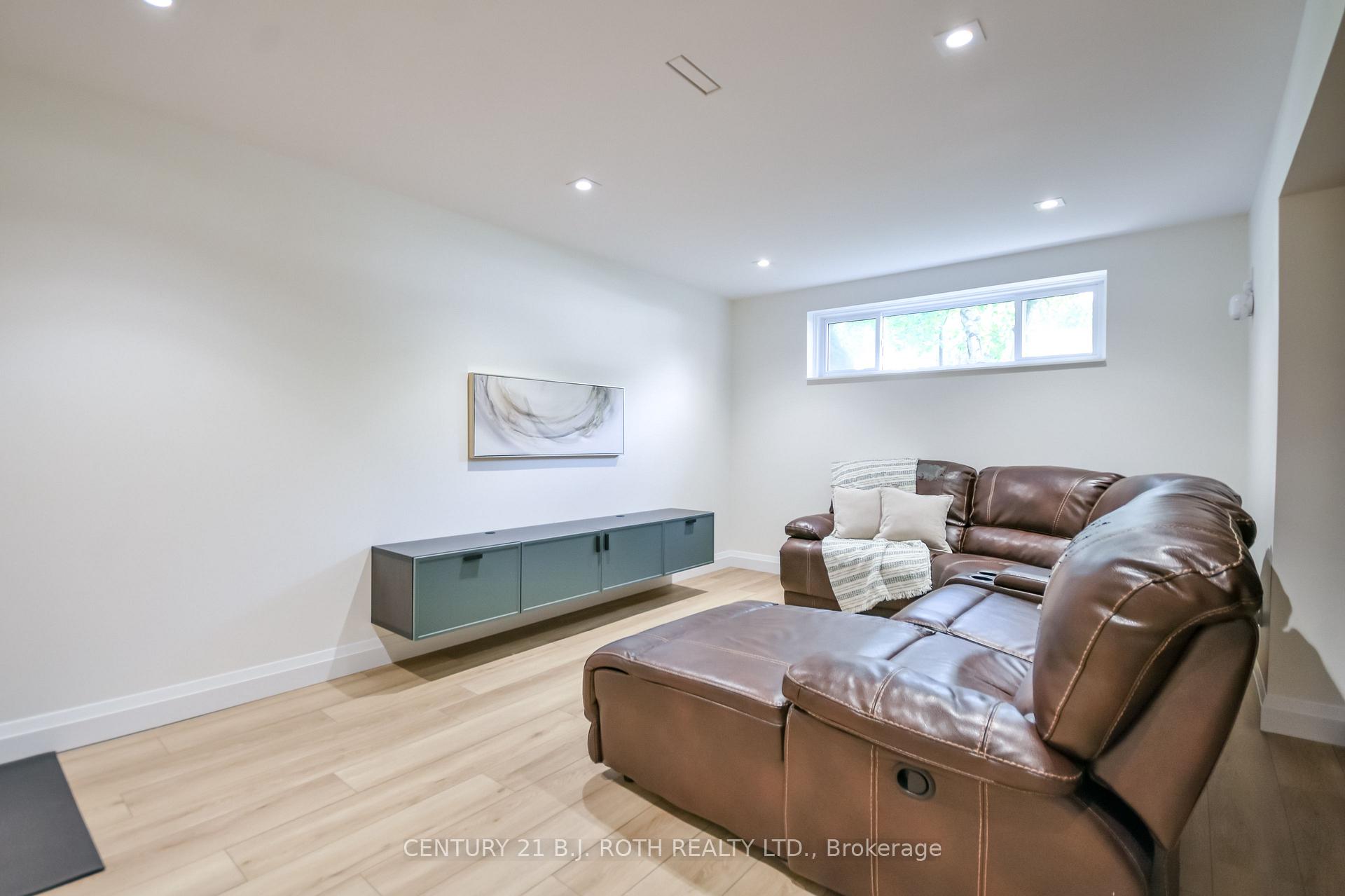 Photo 31 of 31 Kingston Road, Newmarket, Bristol-London — HOMEH