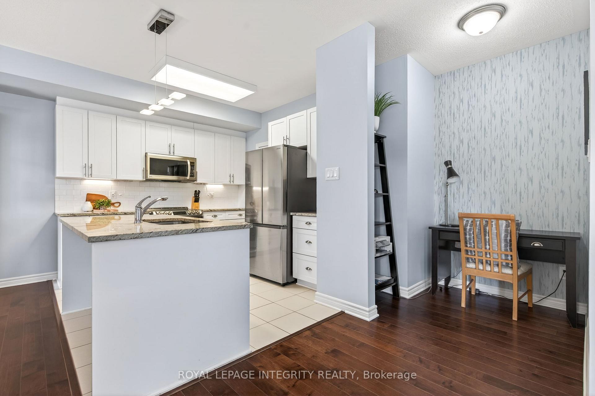 Photo 12 of 1007 Beryl Private, Ottawa, Riverside South/Gloucester Glen — HOMEH