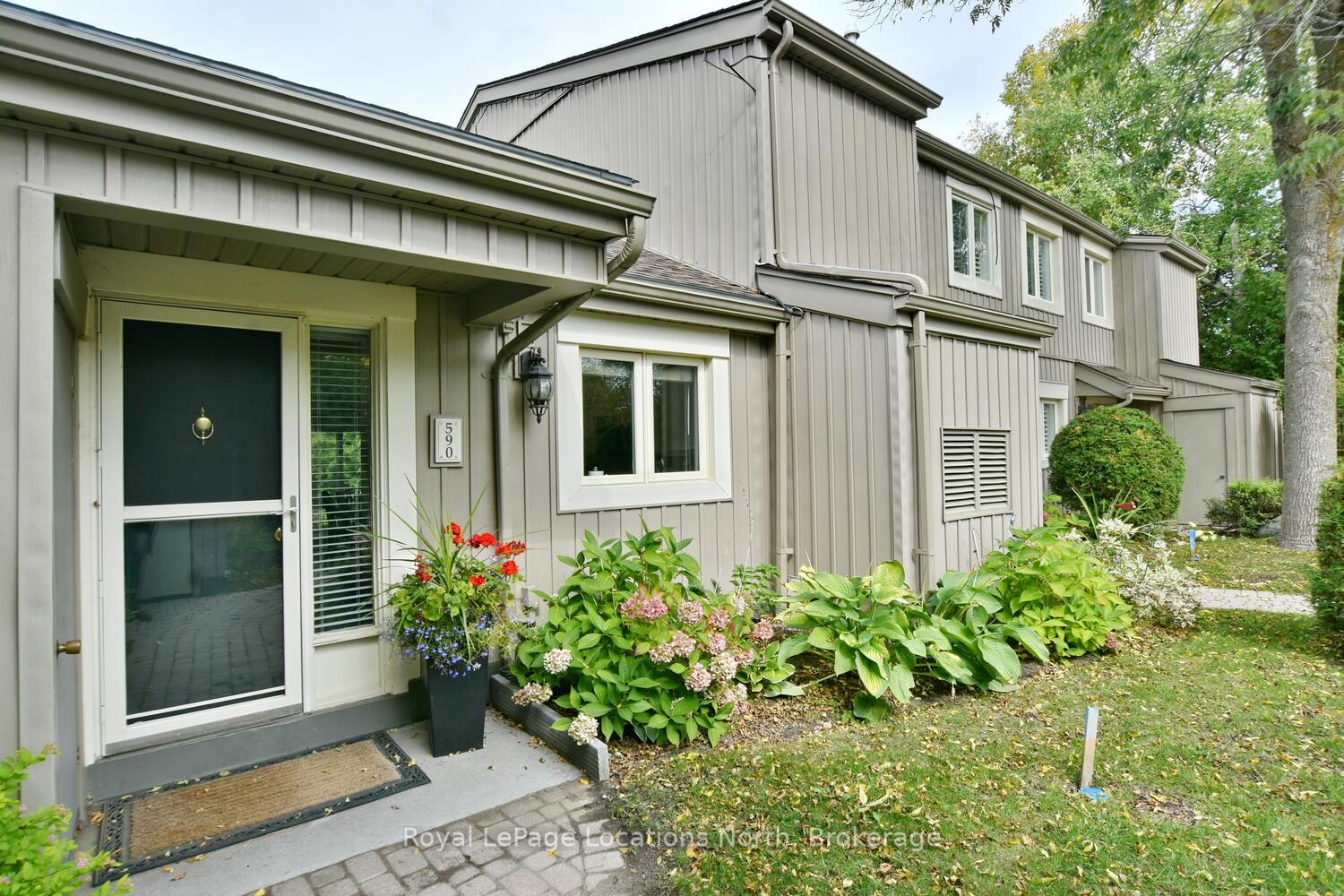 Photo 4 of 590 Oxbow Crescent, Collingwood — HOMEH