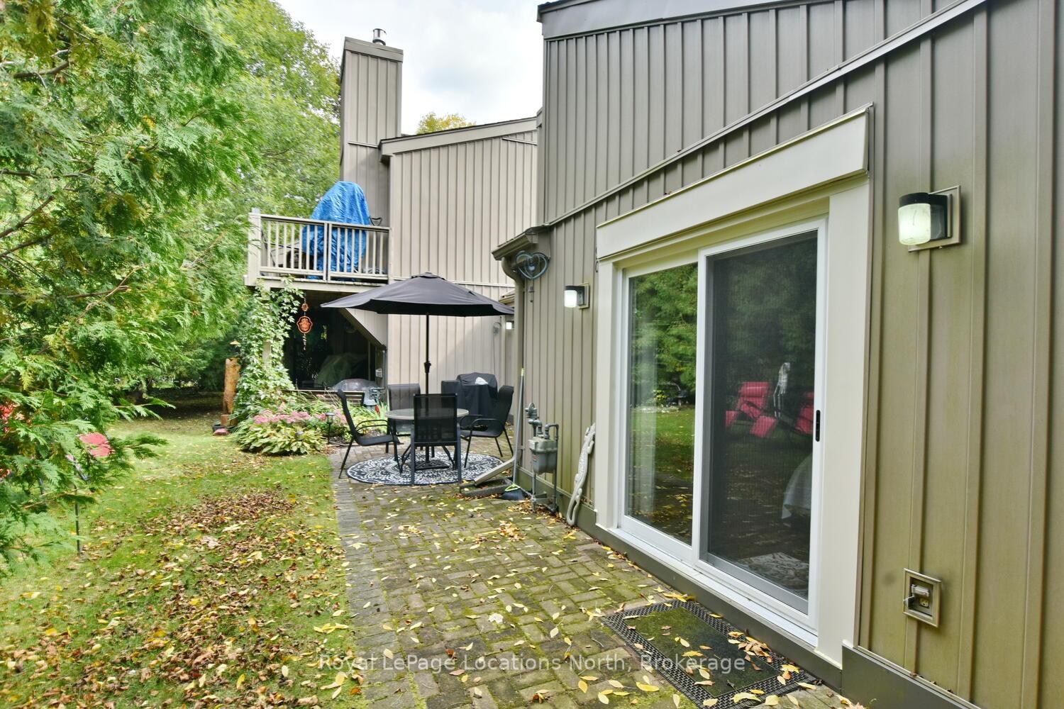 Photo 8 of 590 Oxbow Crescent, Collingwood — HOMEH