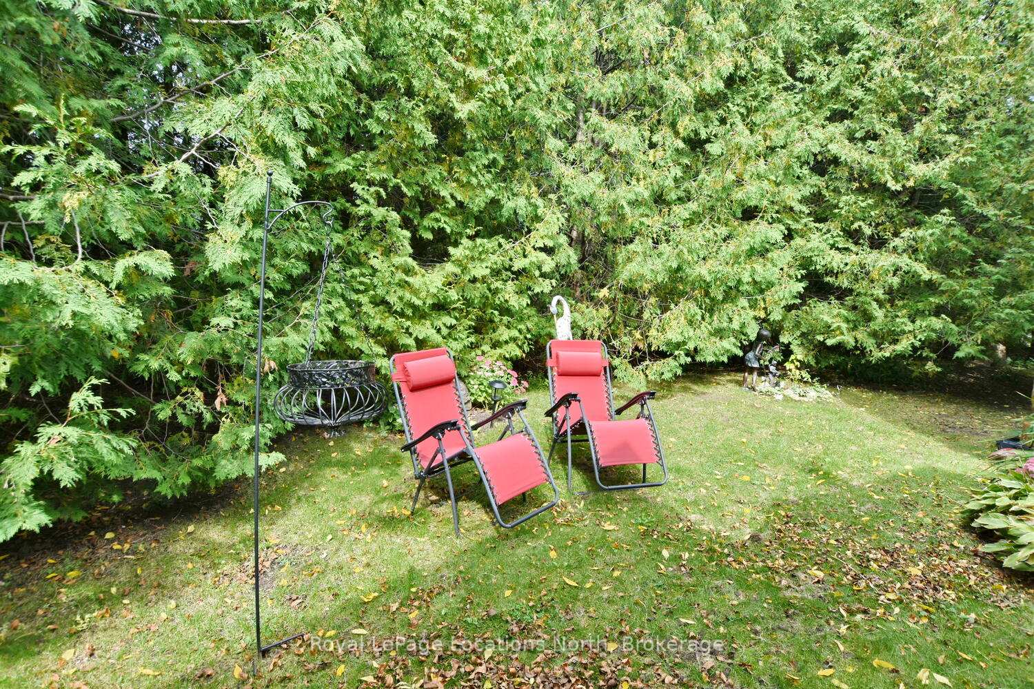 Photo 9 of 590 Oxbow Crescent, Collingwood — HOMEH