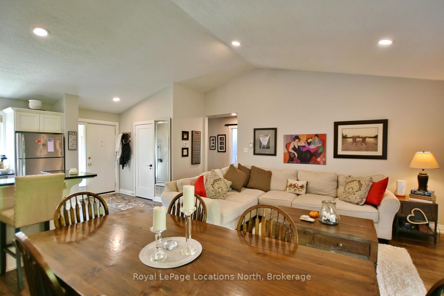 Photo 25 of 590 Oxbow Crescent, Collingwood — HOMEH