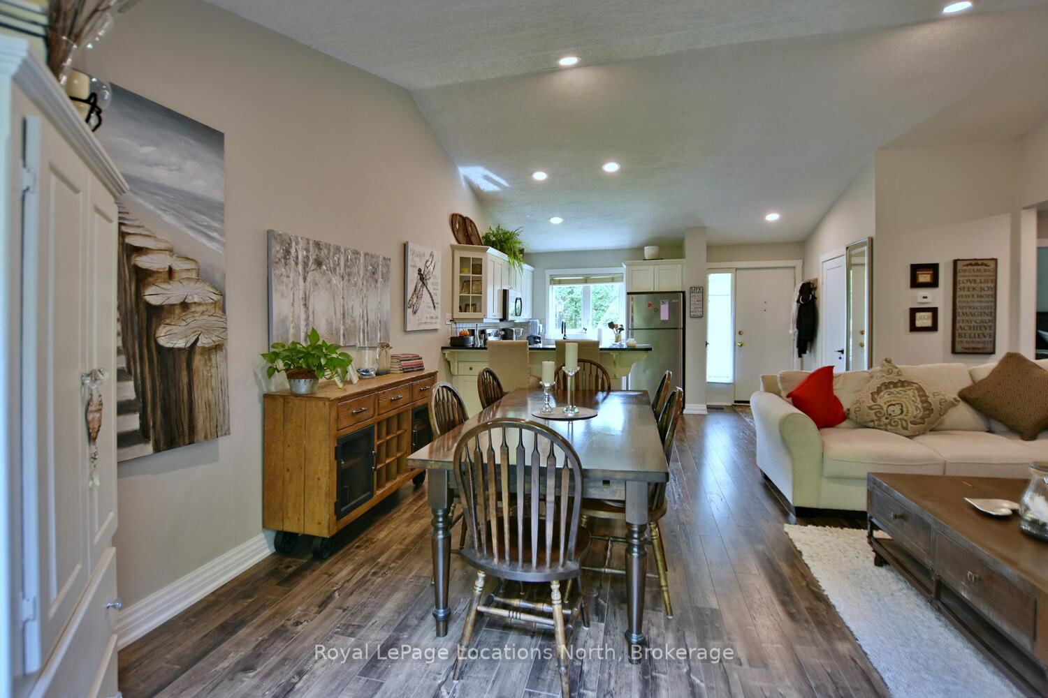 Photo 26 of 590 Oxbow Crescent, Collingwood — HOMEH