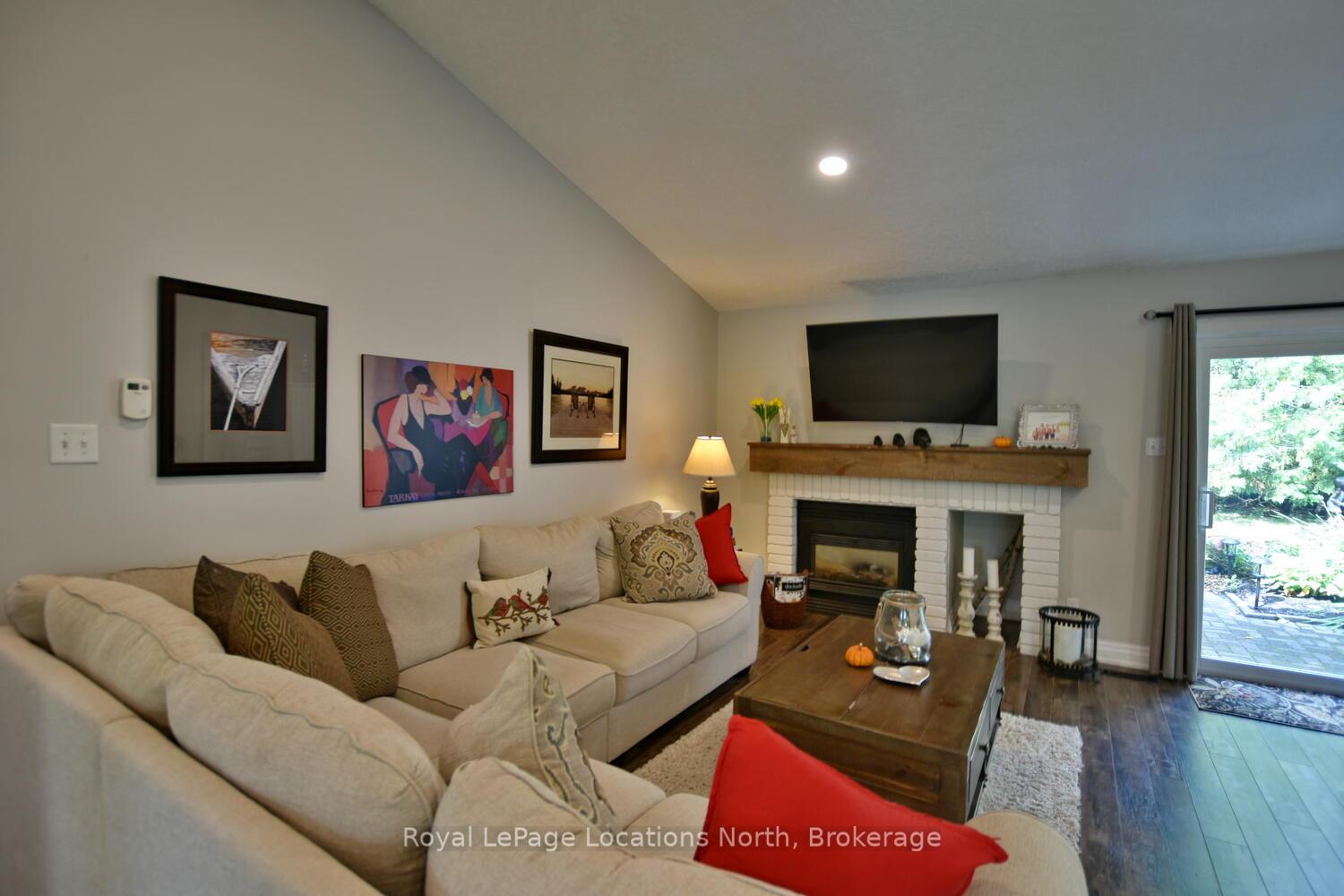 Photo 28 of 590 Oxbow Crescent, Collingwood — HOMEH