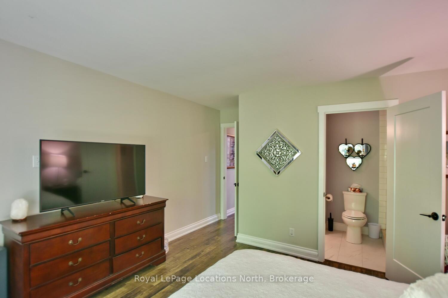 Photo 37 of 590 Oxbow Crescent, Collingwood — HOMEH