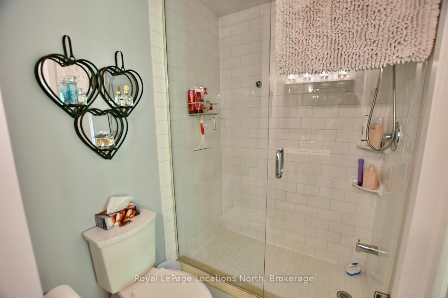 Photo 40 of 590 Oxbow Crescent, Collingwood — HOMEH
