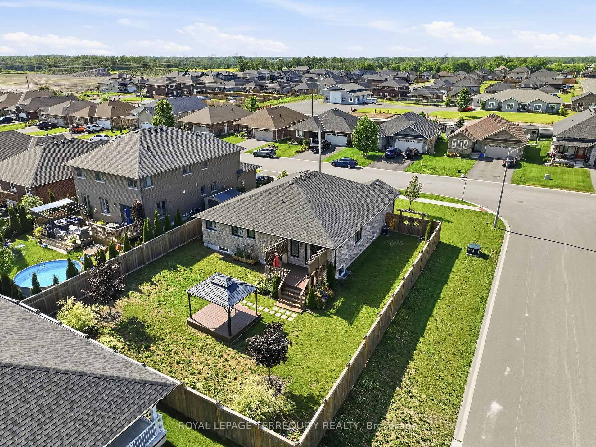 Photo 47 of 96 Darrell Drain Crescent, Asphodel-Norwood, Norwood — HOMEH