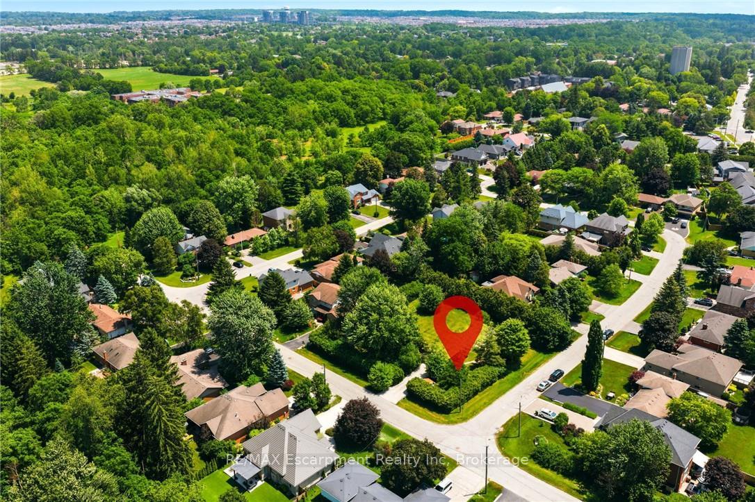 Photo 6 of 1A Westview Crescent, Hamilton, Waterdown — HOMEH