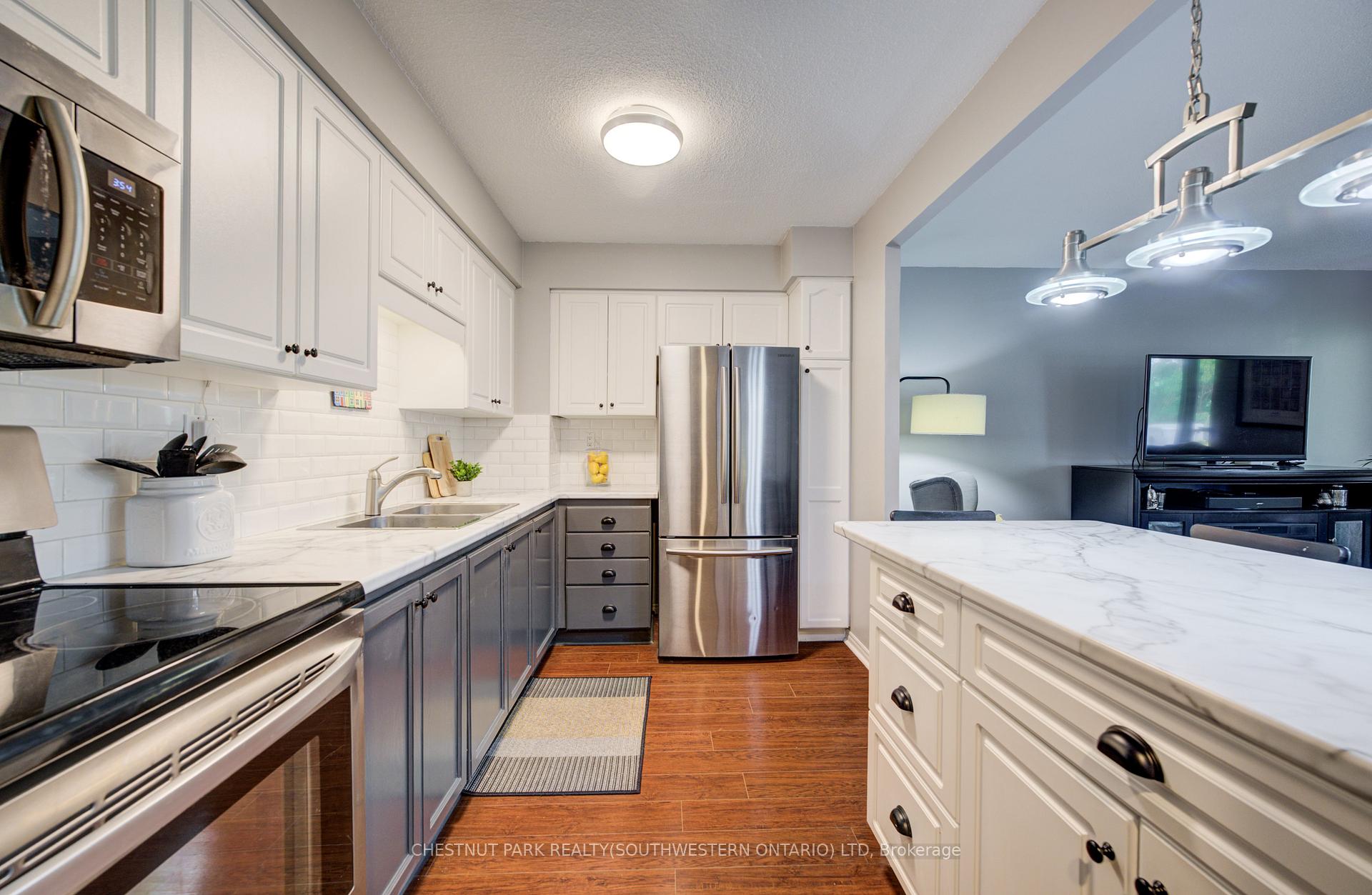 Photo 6 of Unit 401, 260 Sheldon Avenue N, Kitchener, Eastwood — HOMEH