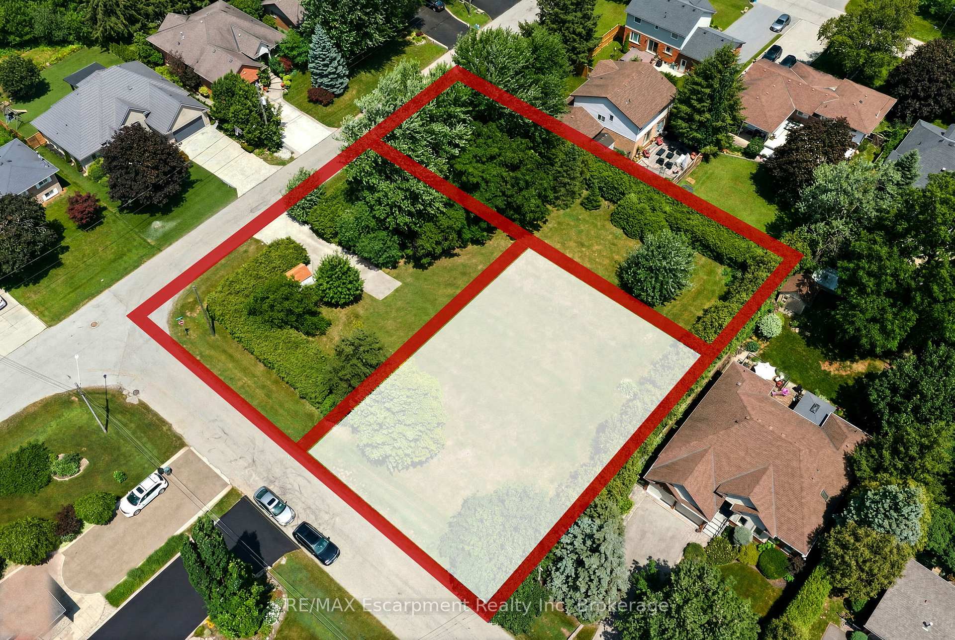 Photo 1 of 1B Westview Crescent, Hamilton, Waterdown — HOMEH