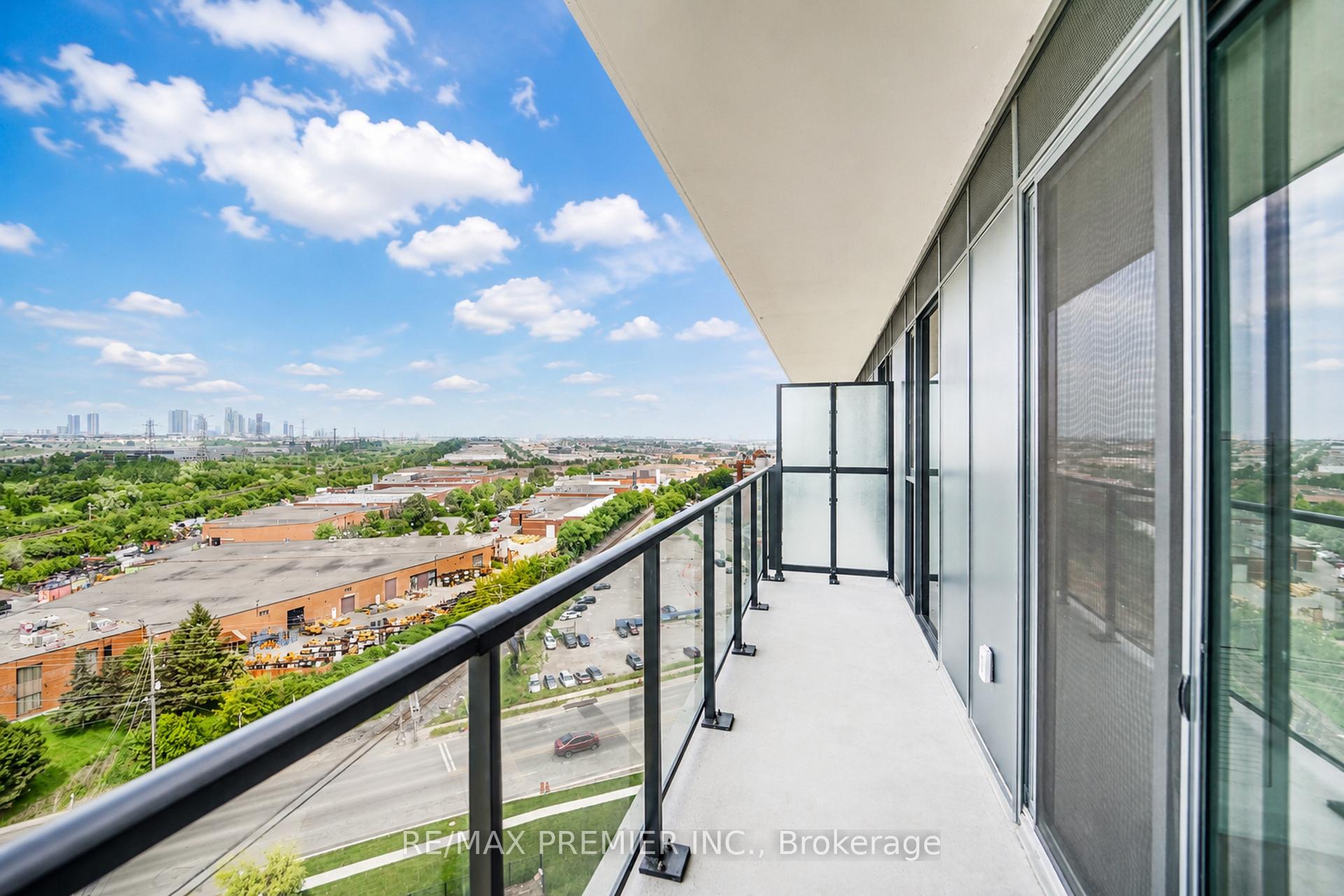 Photo 8 of Unit # 1310, 6 Flavelle Trail, Vaughan, Steeles West Industrial — HOMEH
