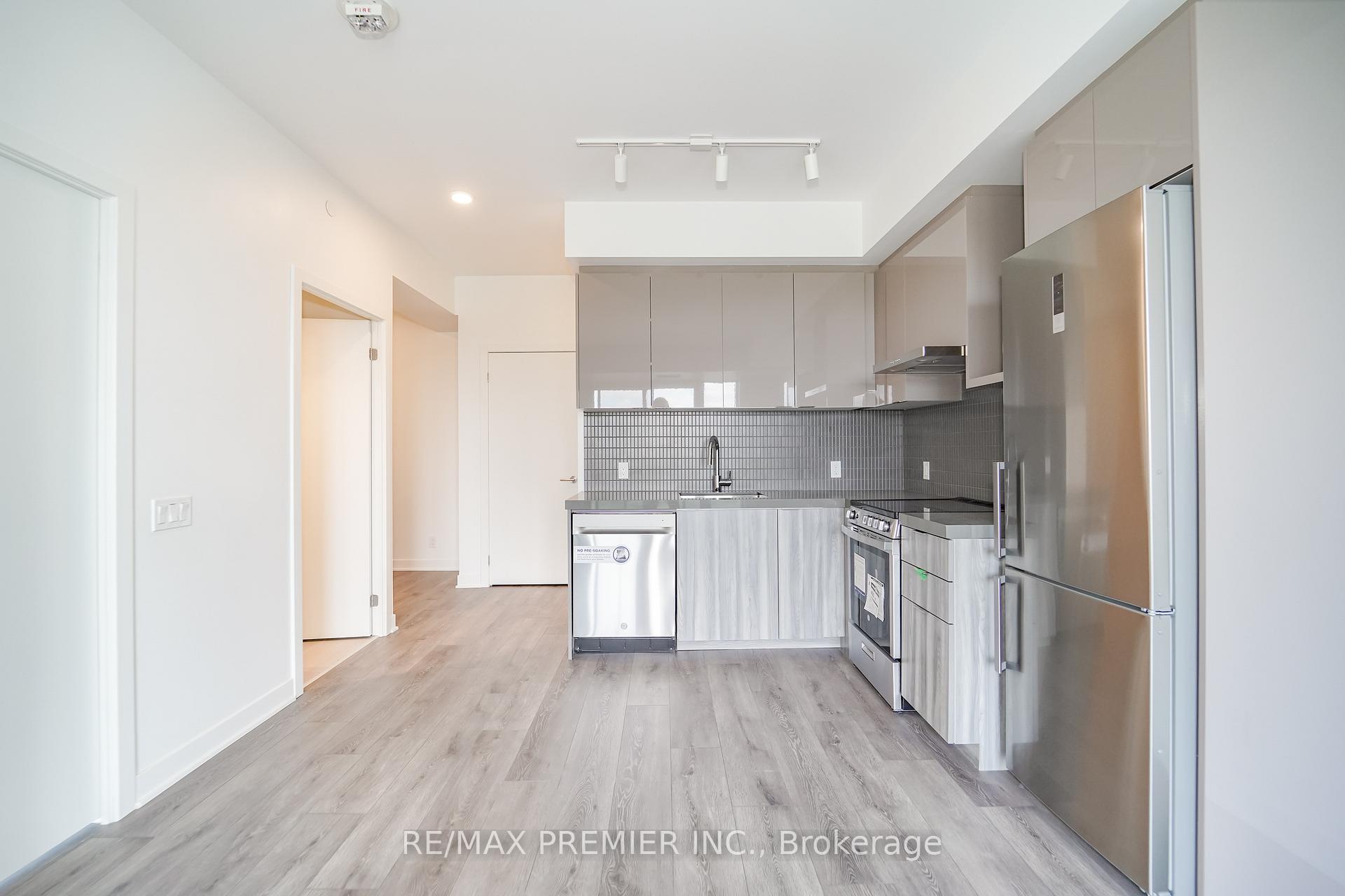 Photo 15 of Unit # 1310, 6 Flavelle Trail, Vaughan, Steeles West Industrial — HOMEH