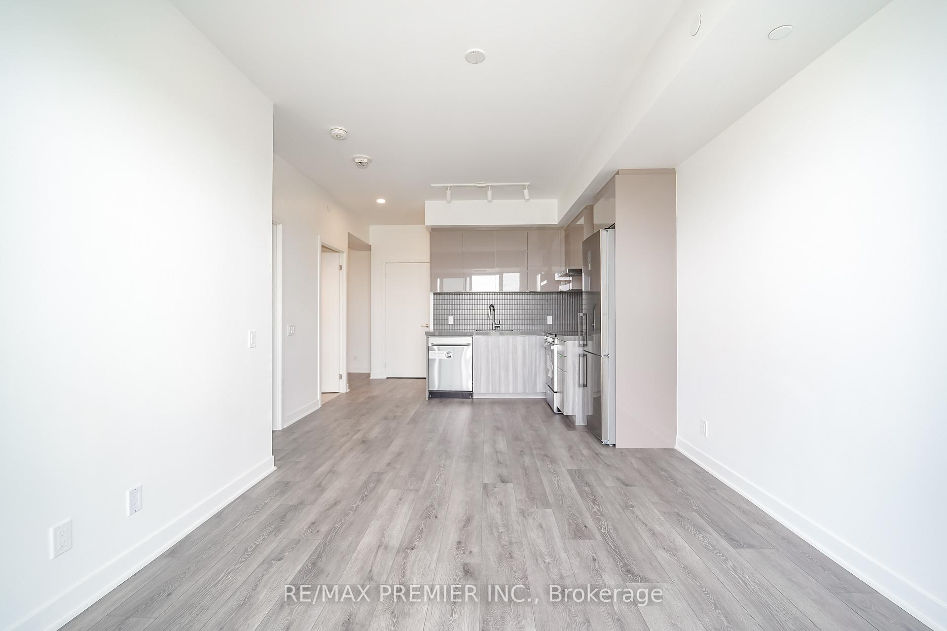 Photo 19 of Unit # 1310, 6 Flavelle Trail, Vaughan, Steeles West Industrial — HOMEH
