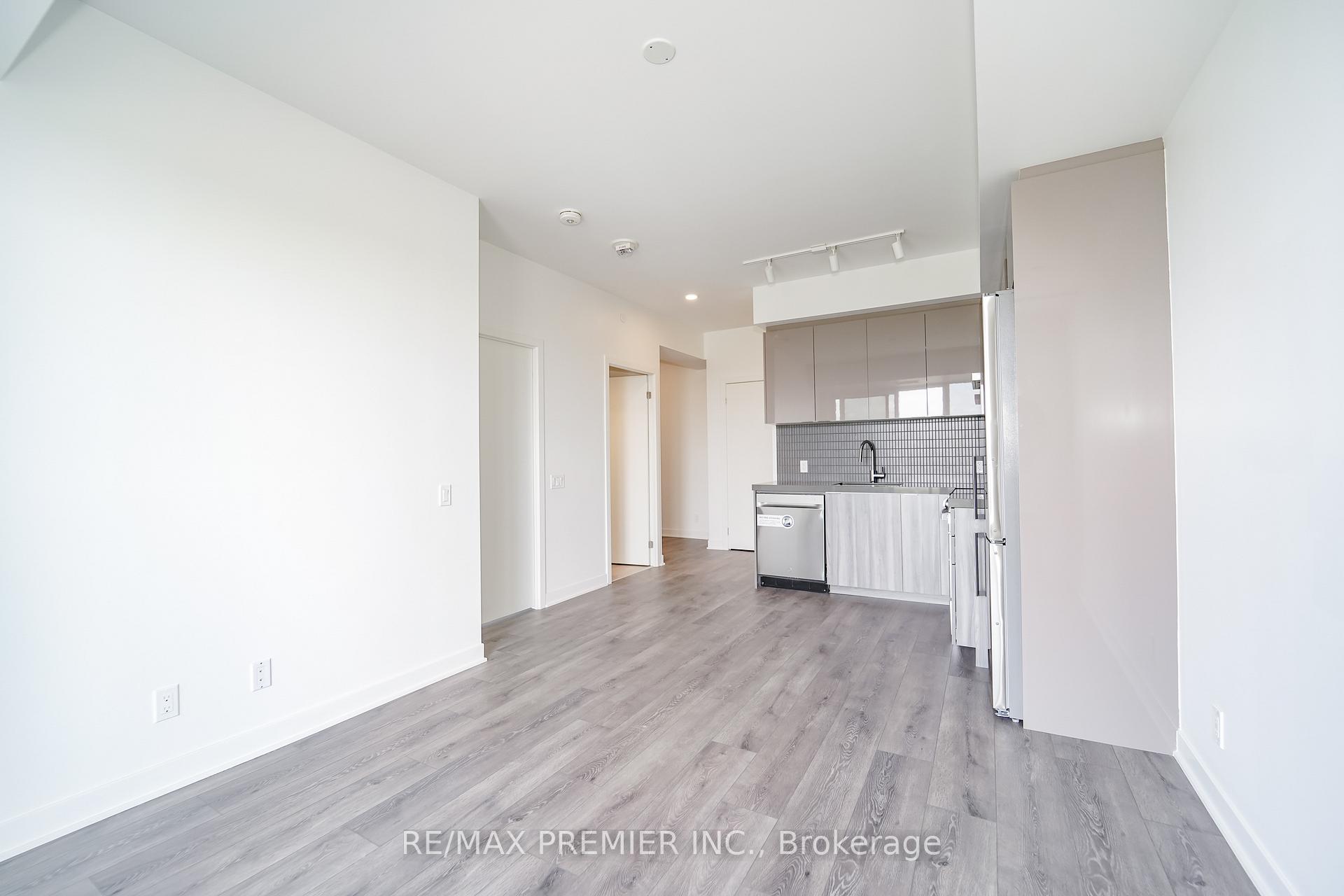Photo 21 of Unit # 1310, 6 Flavelle Trail, Vaughan, Steeles West Industrial — HOMEH