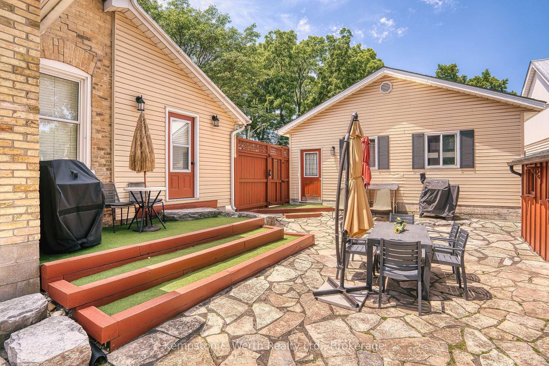 Photo 14 of 459 Wallace Avenue N, North Perth, Listowel — HOMEH