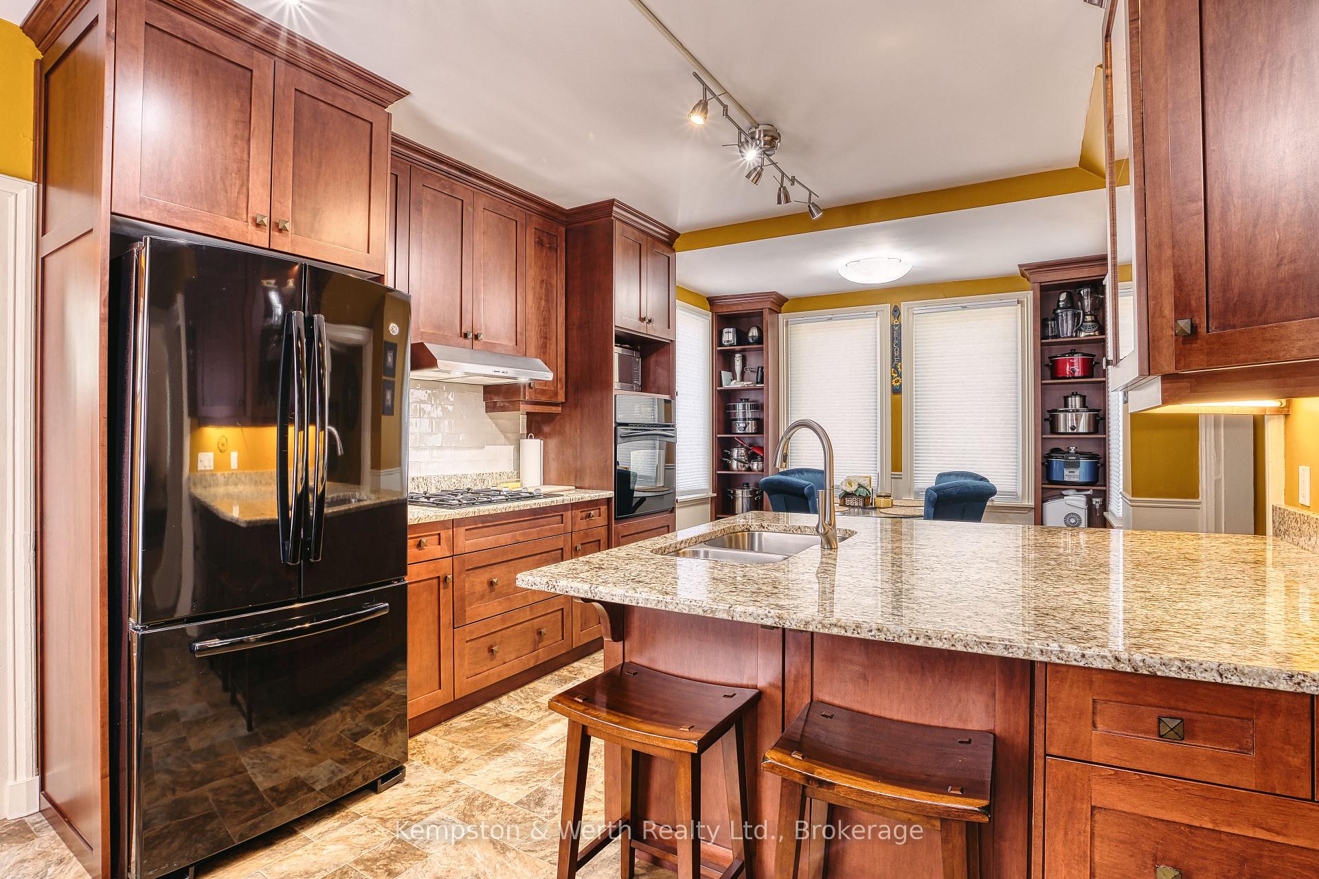 Photo 27 of 459 Wallace Avenue N, North Perth, Listowel — HOMEH