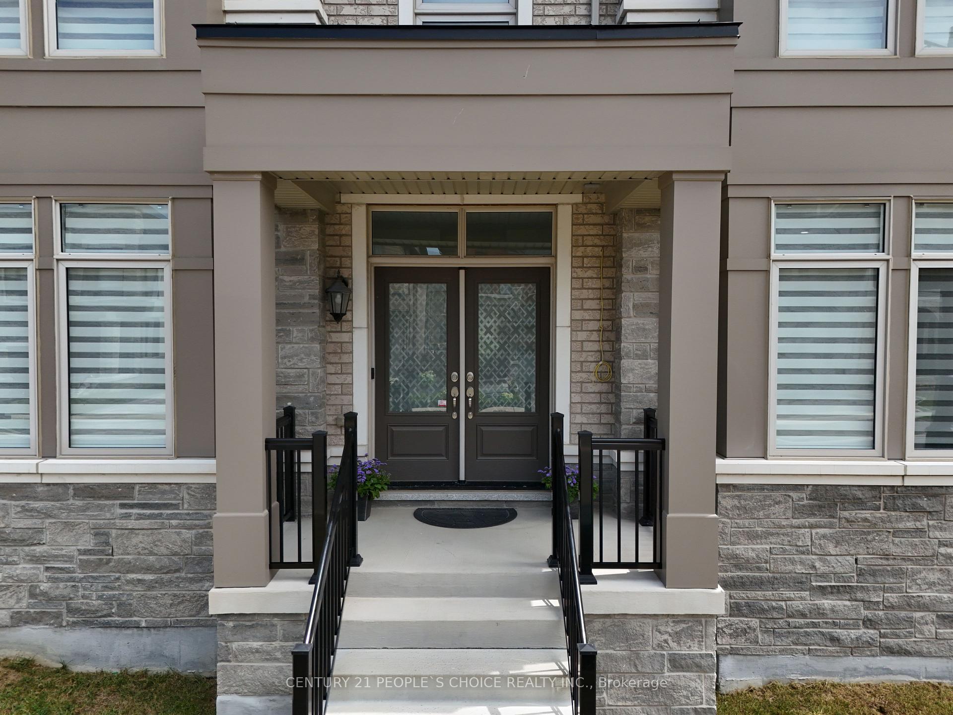 Photo 4 of 209 Stilton Avenue, Vaughan, Kleinburg — HOMEH