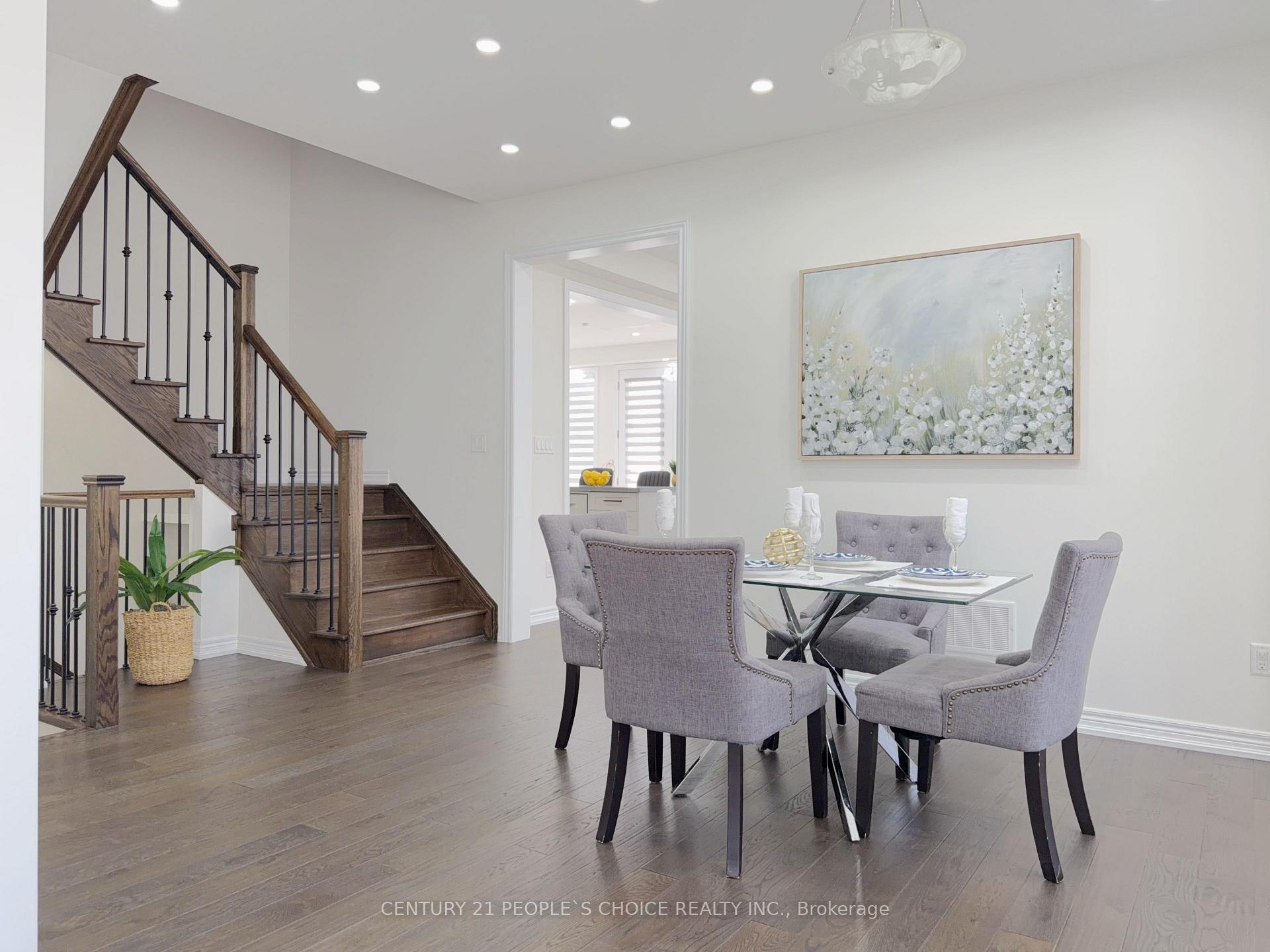 Photo 10 of 209 Stilton Avenue, Vaughan, Kleinburg — HOMEH