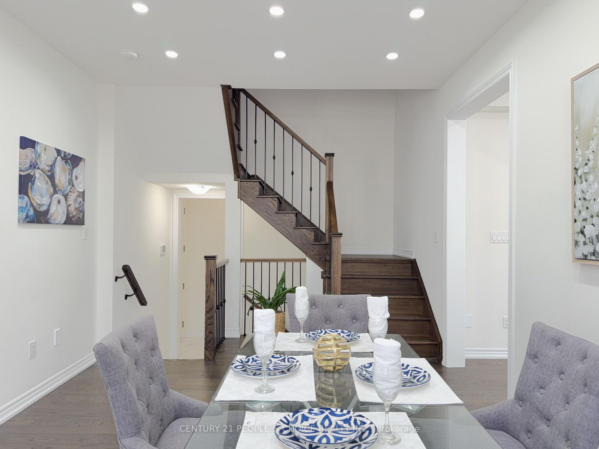 Photo 12 of 209 Stilton Avenue, Vaughan, Kleinburg — HOMEH