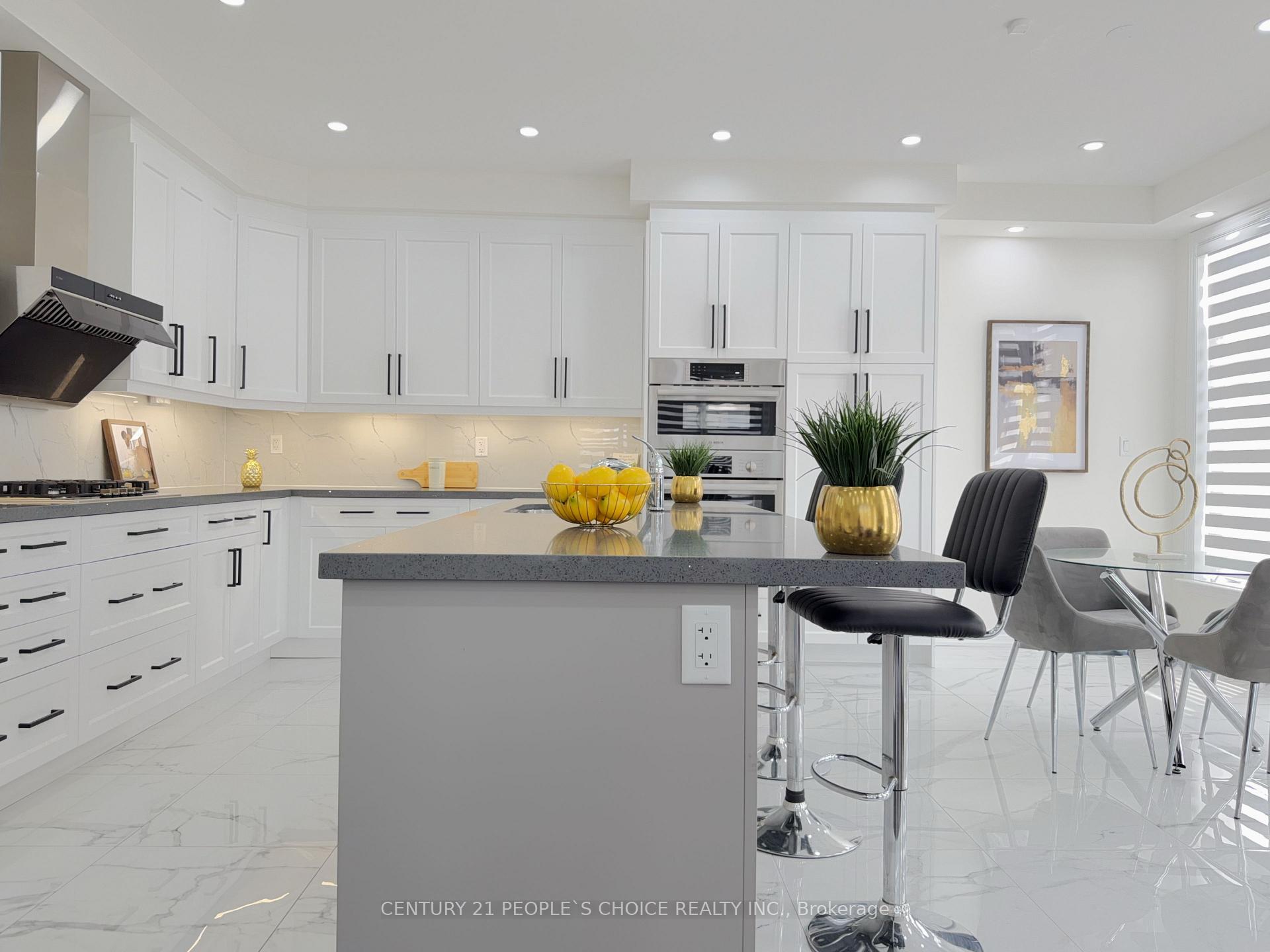 Photo 15 of 209 Stilton Avenue, Vaughan, Kleinburg — HOMEH