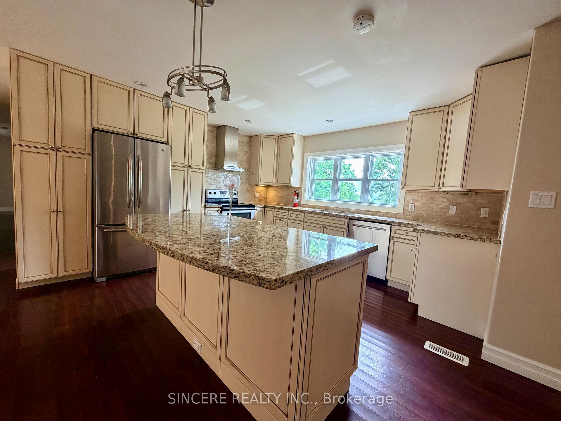 Photo 5 of 7132 County Rd 27, Essa, Thornton — HOMEH