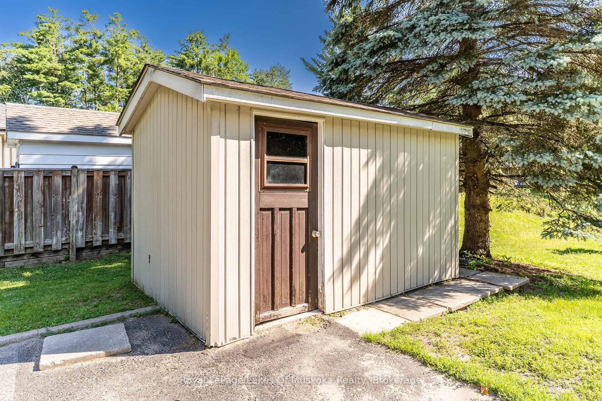 Photo 33 of 130 Robinson Avenue, Gravenhurst, Muskoka (S) — HOMEH