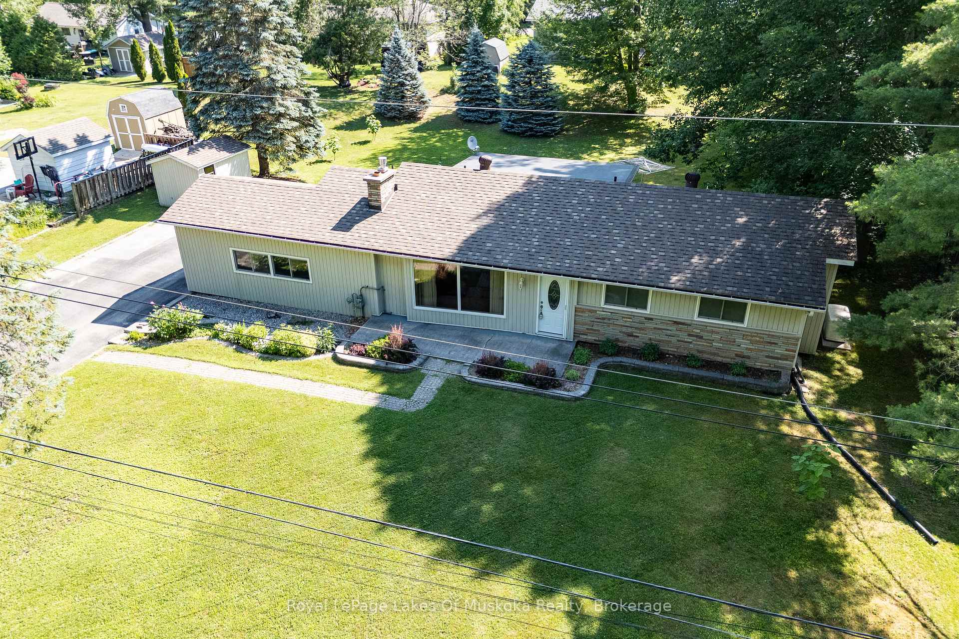 Photo 39 of 130 Robinson Avenue, Gravenhurst, Muskoka (S) — HOMEH