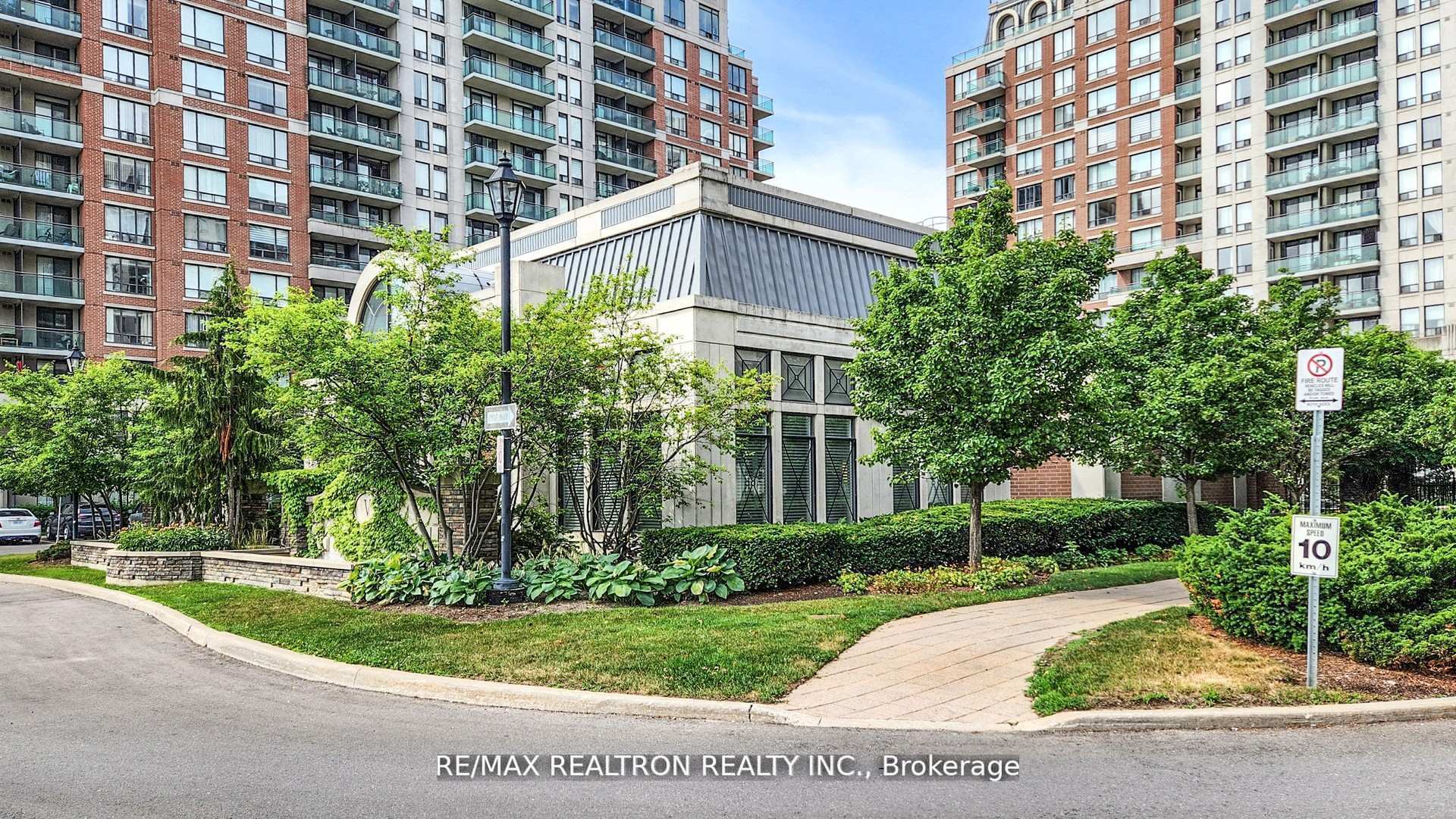 Photo 5 of Unit 103, 330 Red Maple Road, Richmond Hill, Langstaff — HOMEH
