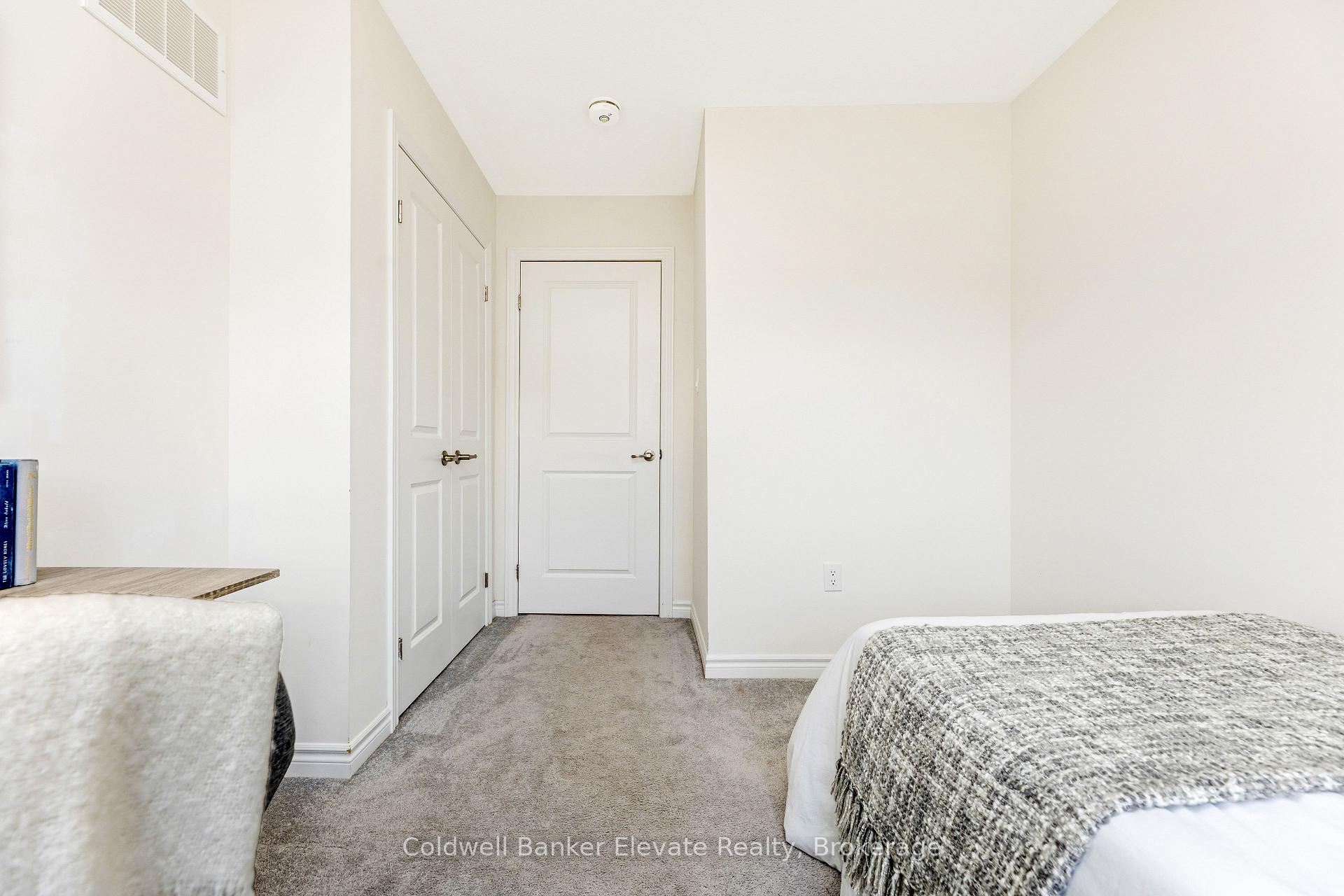 Photo 41 of 108 Flagg Avenue, Brant, Paris — HOMEH