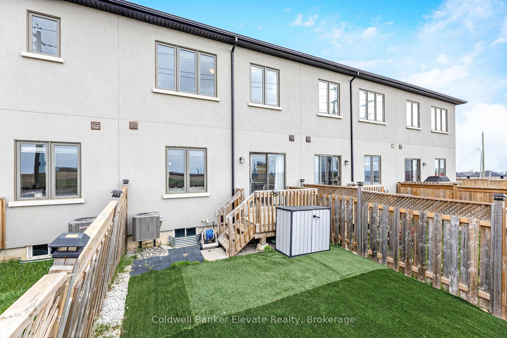 Photo 44 of 108 Flagg Avenue, Brant, Paris — HOMEH