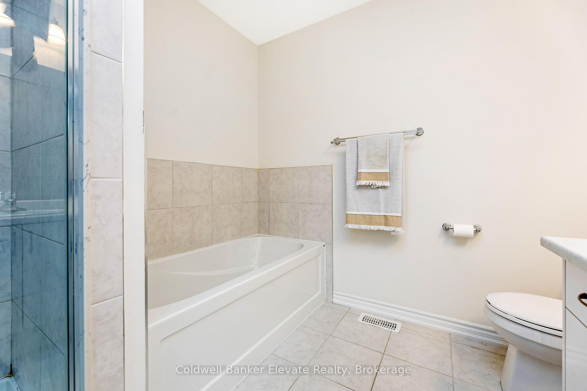 Photo 32 of 108 Flagg Avenue, Brant, Paris — HOMEH