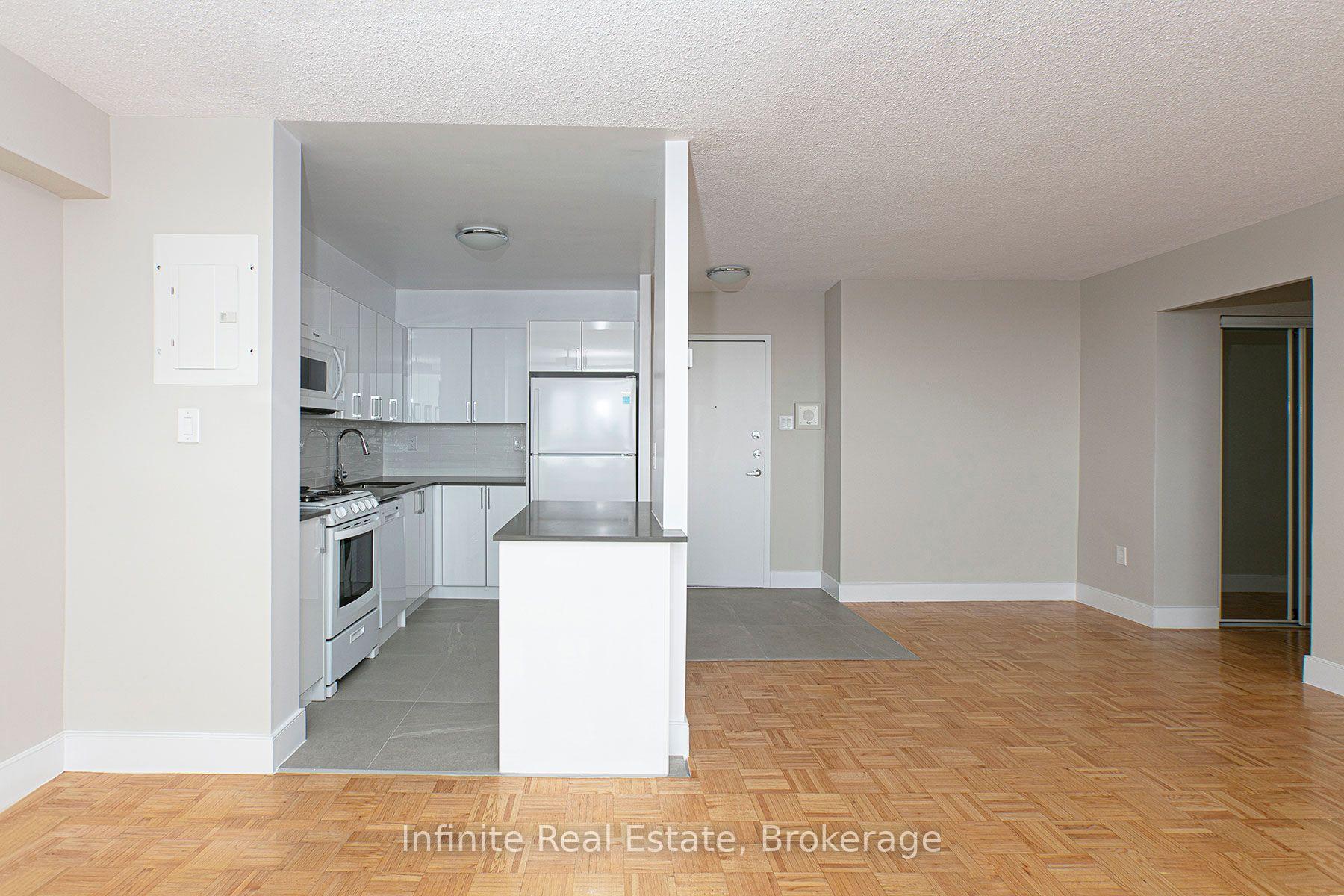 Photo 5 of Unit 403, 666 Spadina Avenue, Toronto, University — HOMEH