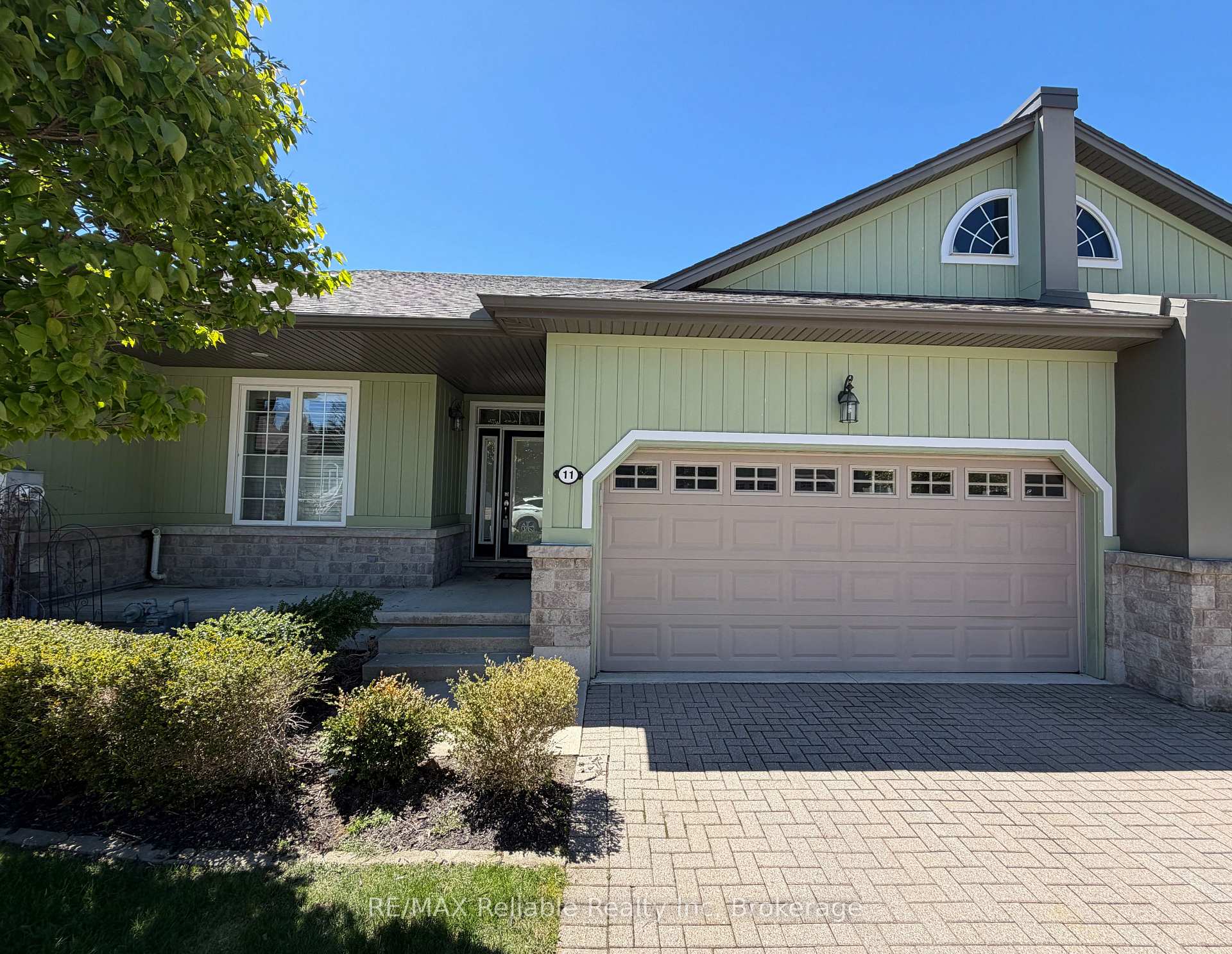 Photo 1 of 11 Oakwood Links Lane, South Huron, Stephen — HOMEH